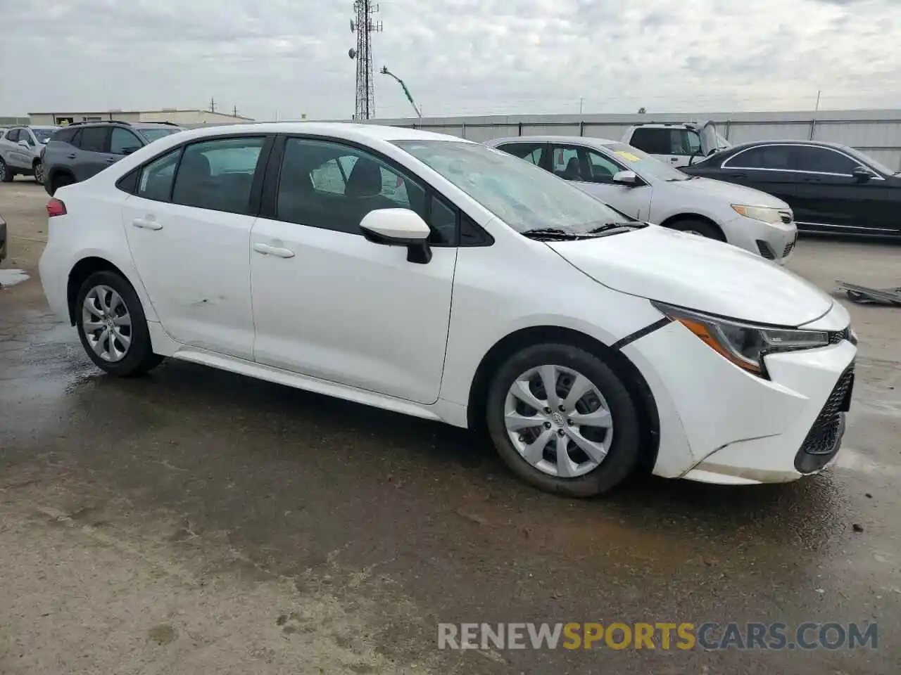 4 Photograph of a damaged car 5YFEPRAE3LP031351 TOYOTA COROLLA 2020