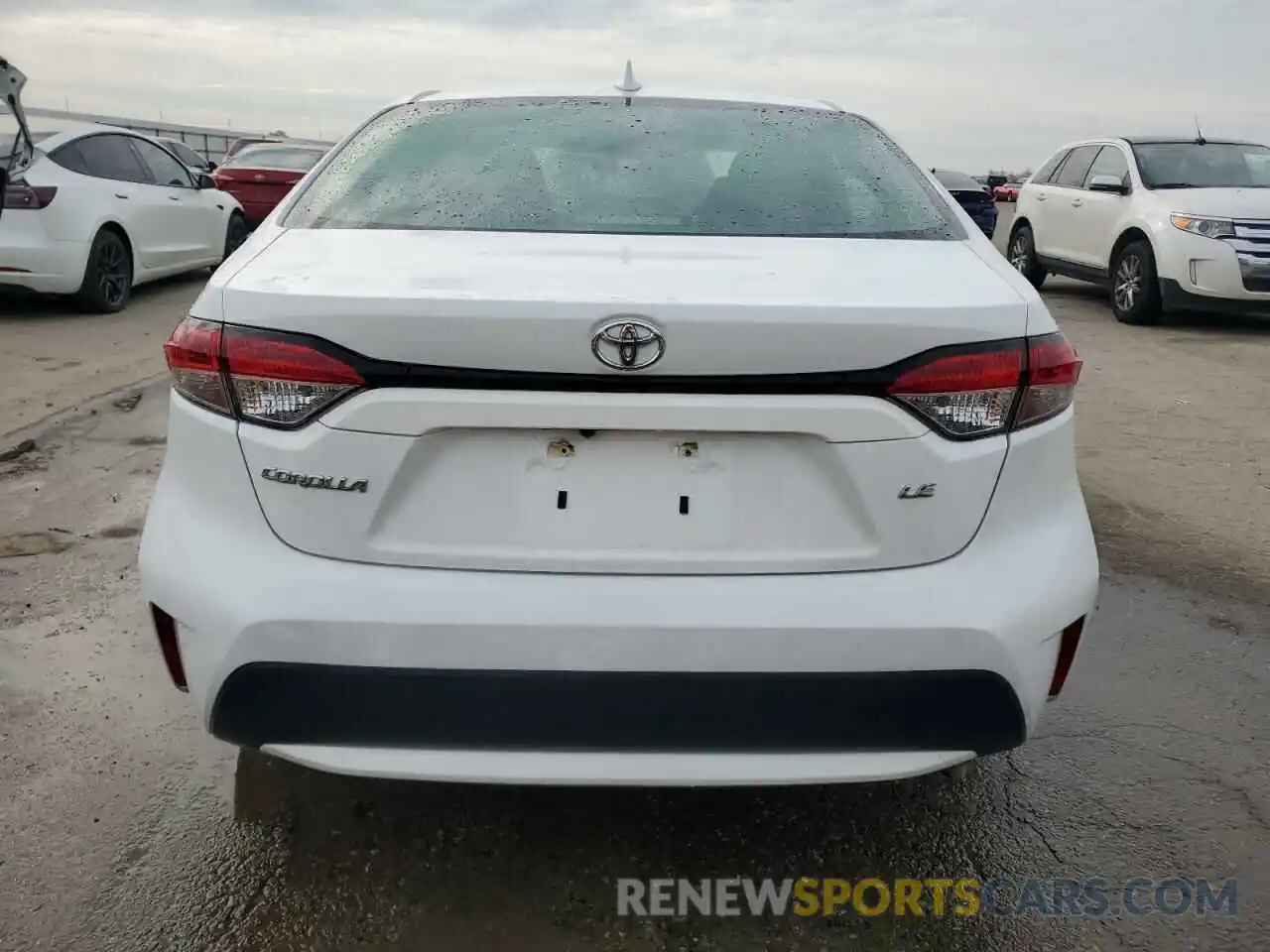 6 Photograph of a damaged car 5YFEPRAE3LP031351 TOYOTA COROLLA 2020