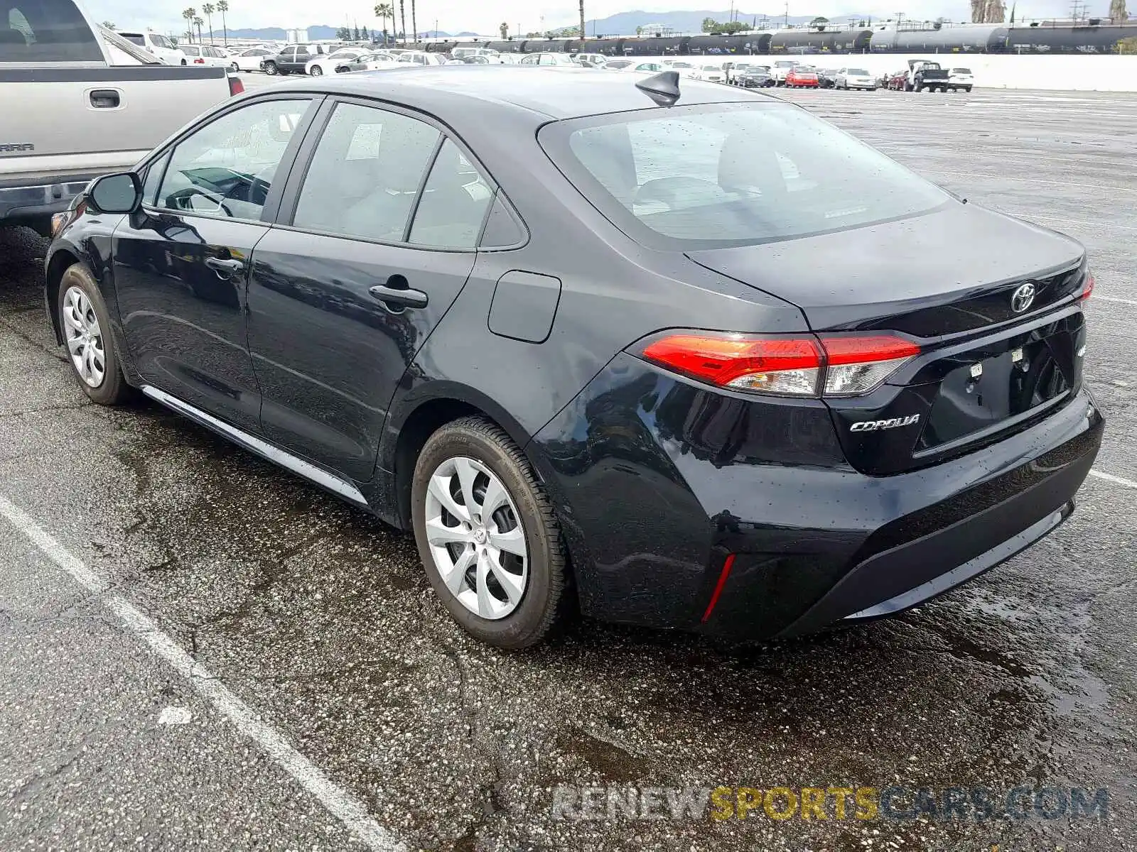 3 Photograph of a damaged car 5YFEPRAE3LP032127 TOYOTA COROLLA 2020