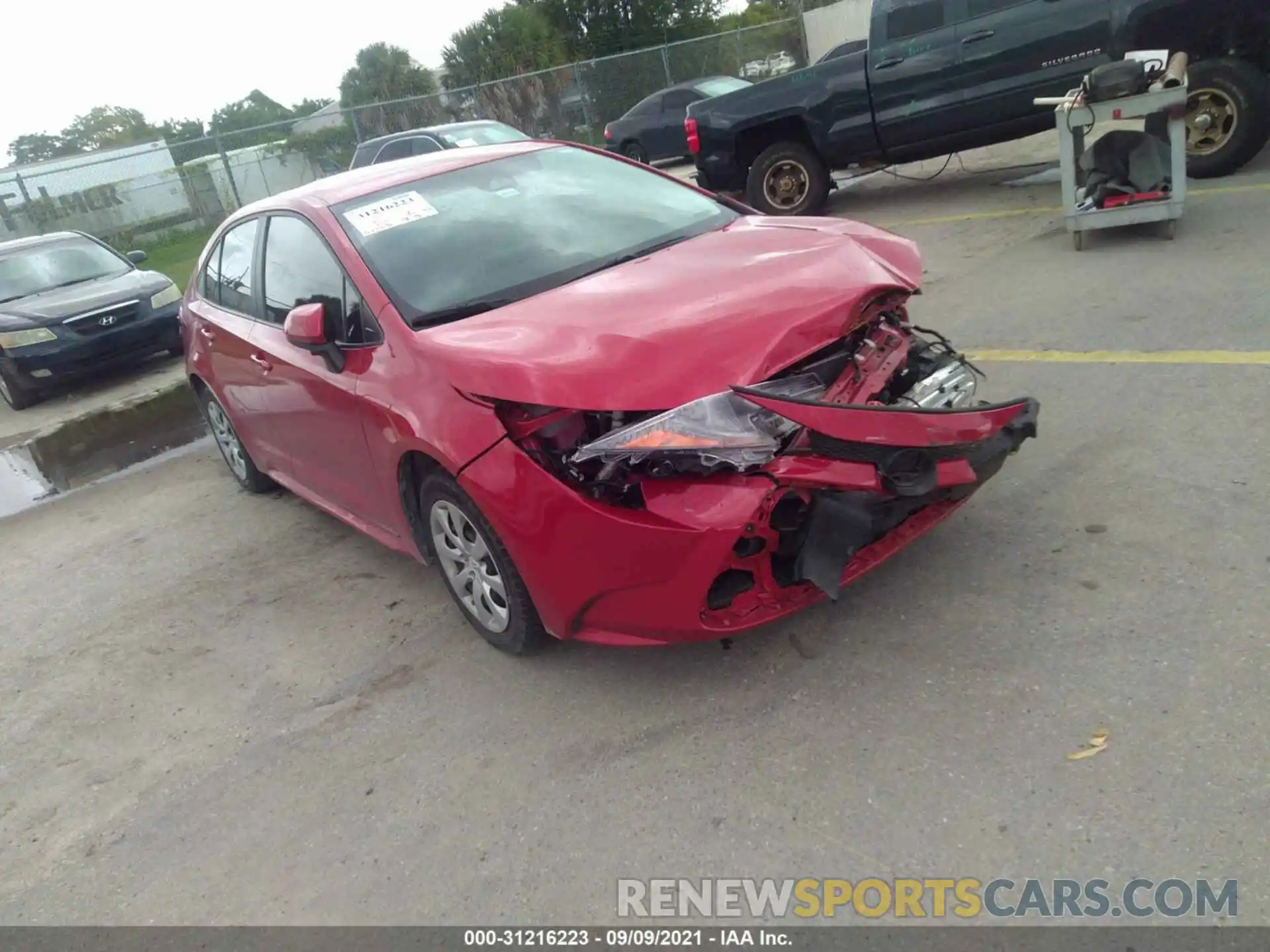 1 Photograph of a damaged car 5YFEPRAE3LP033181 TOYOTA COROLLA 2020