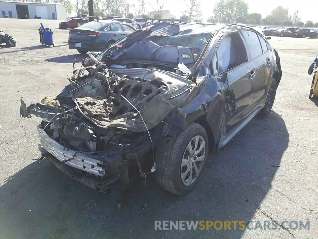 2 Photograph of a damaged car 5YFEPRAE3LP033276 TOYOTA COROLLA 2020