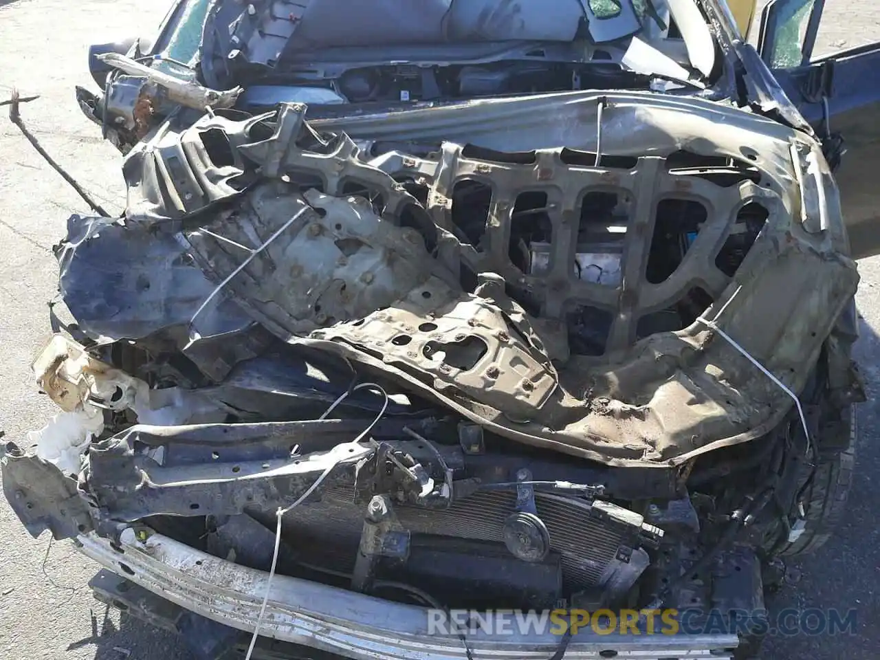 7 Photograph of a damaged car 5YFEPRAE3LP033276 TOYOTA COROLLA 2020