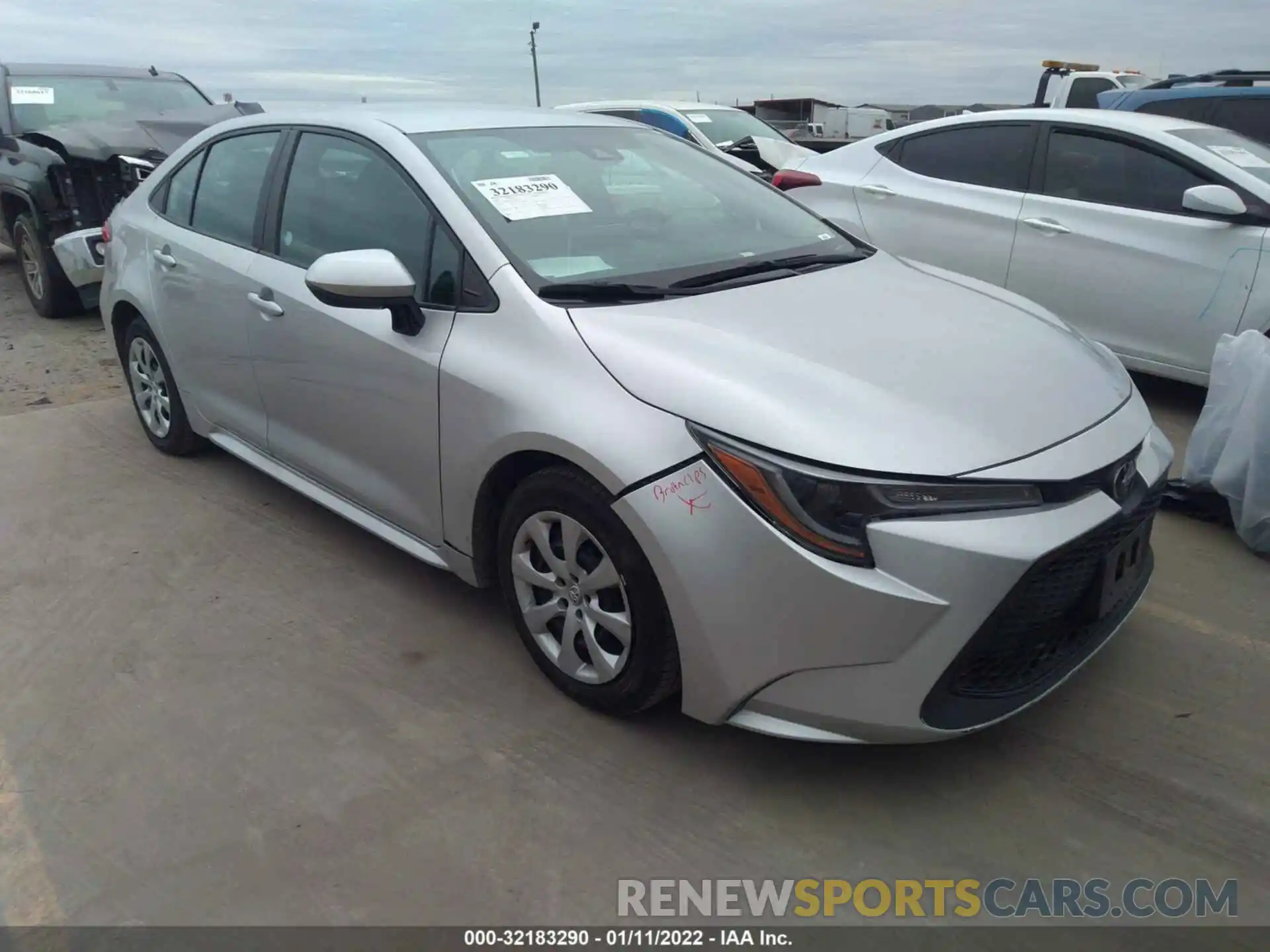 1 Photograph of a damaged car 5YFEPRAE3LP033844 TOYOTA COROLLA 2020