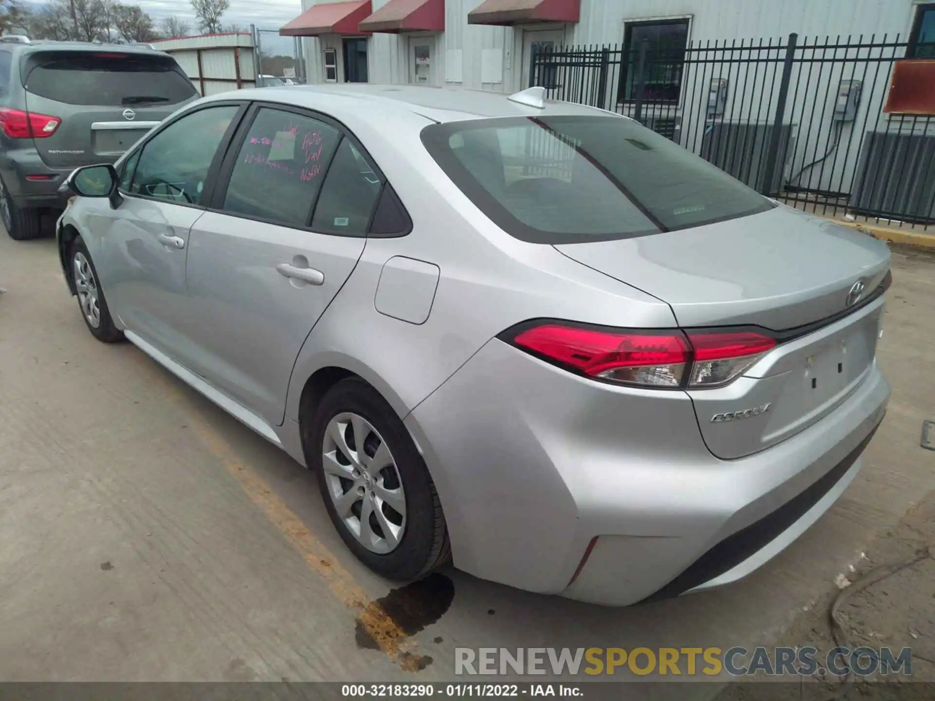 3 Photograph of a damaged car 5YFEPRAE3LP033844 TOYOTA COROLLA 2020