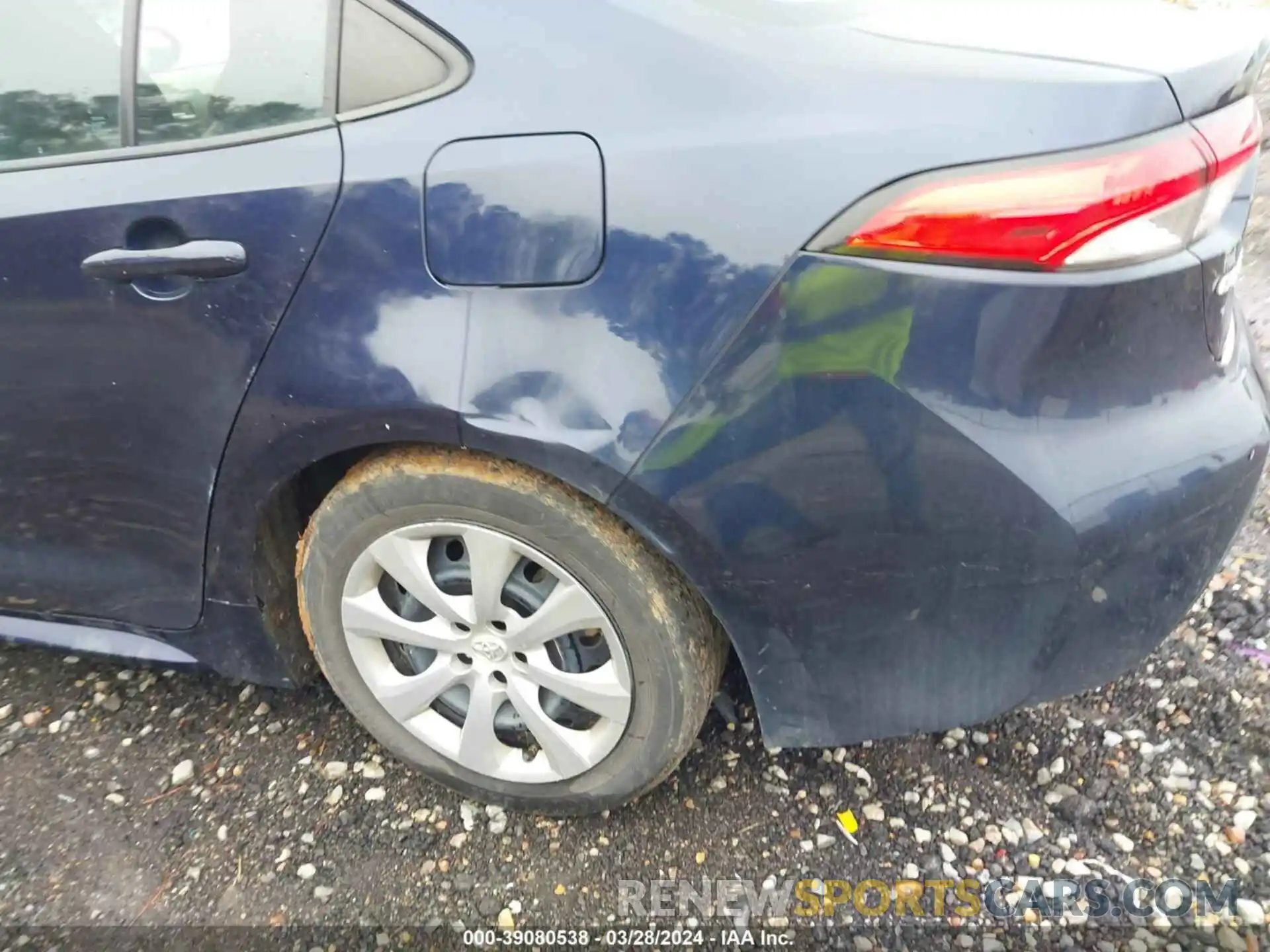 19 Photograph of a damaged car 5YFEPRAE3LP034072 TOYOTA COROLLA 2020