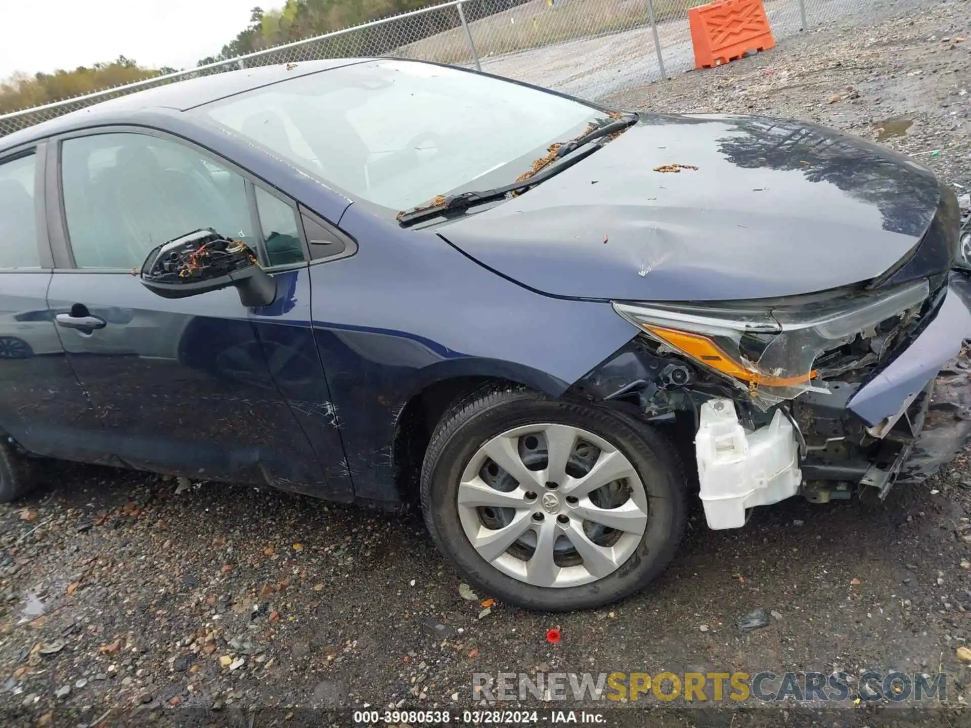 21 Photograph of a damaged car 5YFEPRAE3LP034072 TOYOTA COROLLA 2020