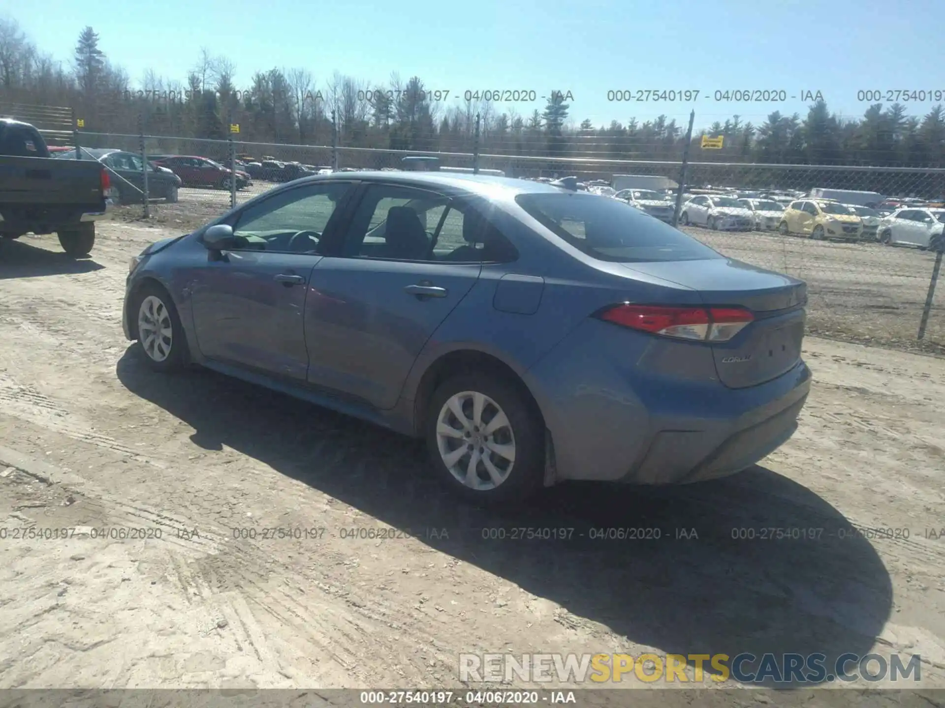 3 Photograph of a damaged car 5YFEPRAE3LP036940 TOYOTA COROLLA 2020