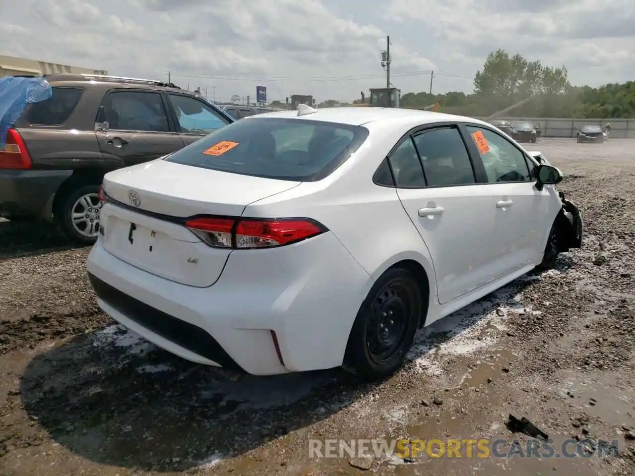 4 Photograph of a damaged car 5YFEPRAE3LP038140 TOYOTA COROLLA 2020