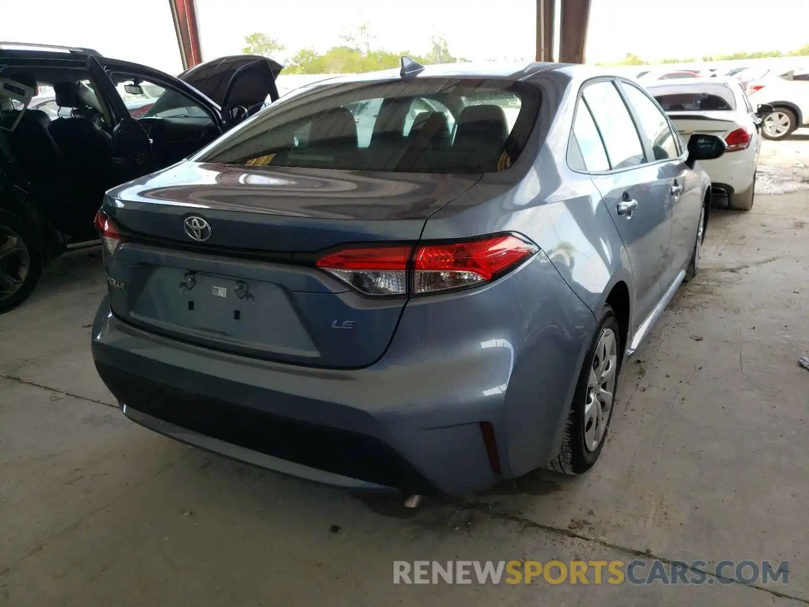 4 Photograph of a damaged car 5YFEPRAE3LP038588 TOYOTA COROLLA 2020