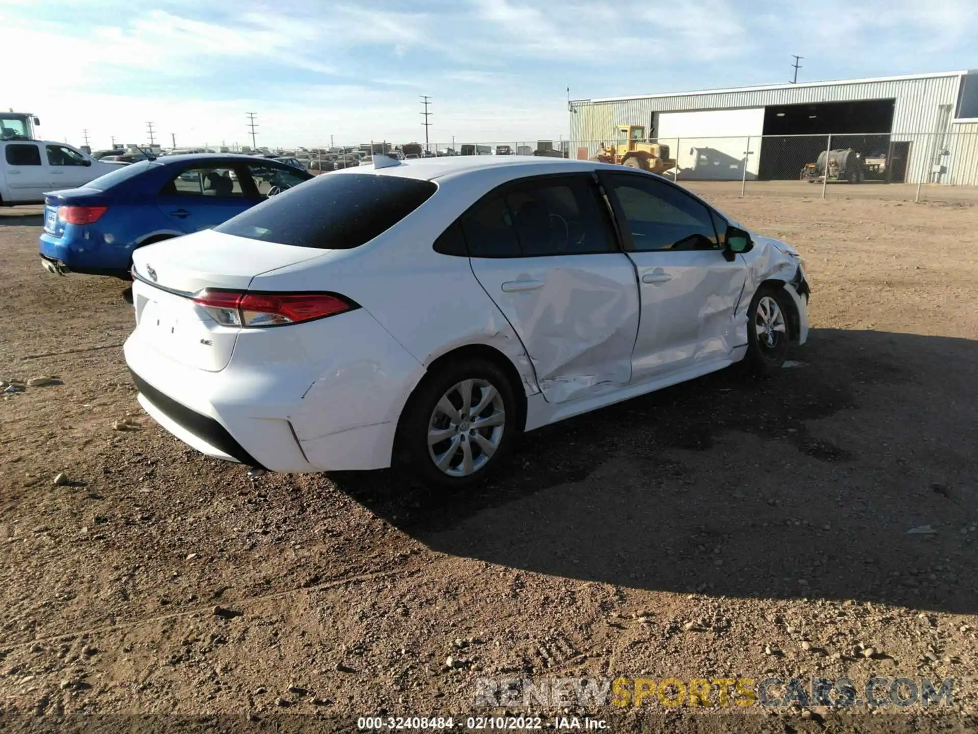 4 Photograph of a damaged car 5YFEPRAE3LP039109 TOYOTA COROLLA 2020