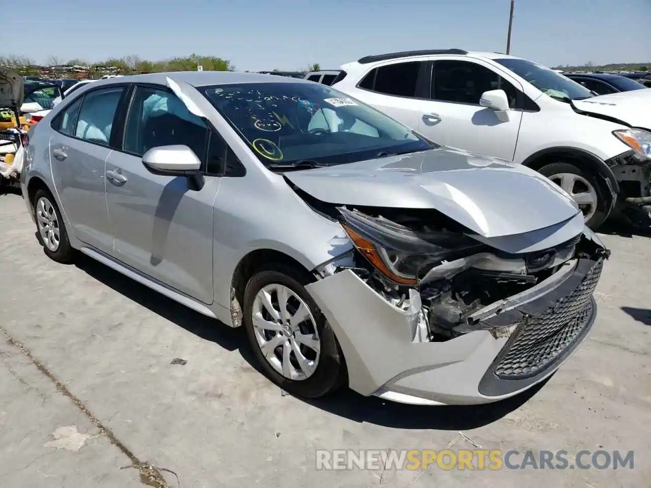 1 Photograph of a damaged car 5YFEPRAE3LP039689 TOYOTA COROLLA 2020