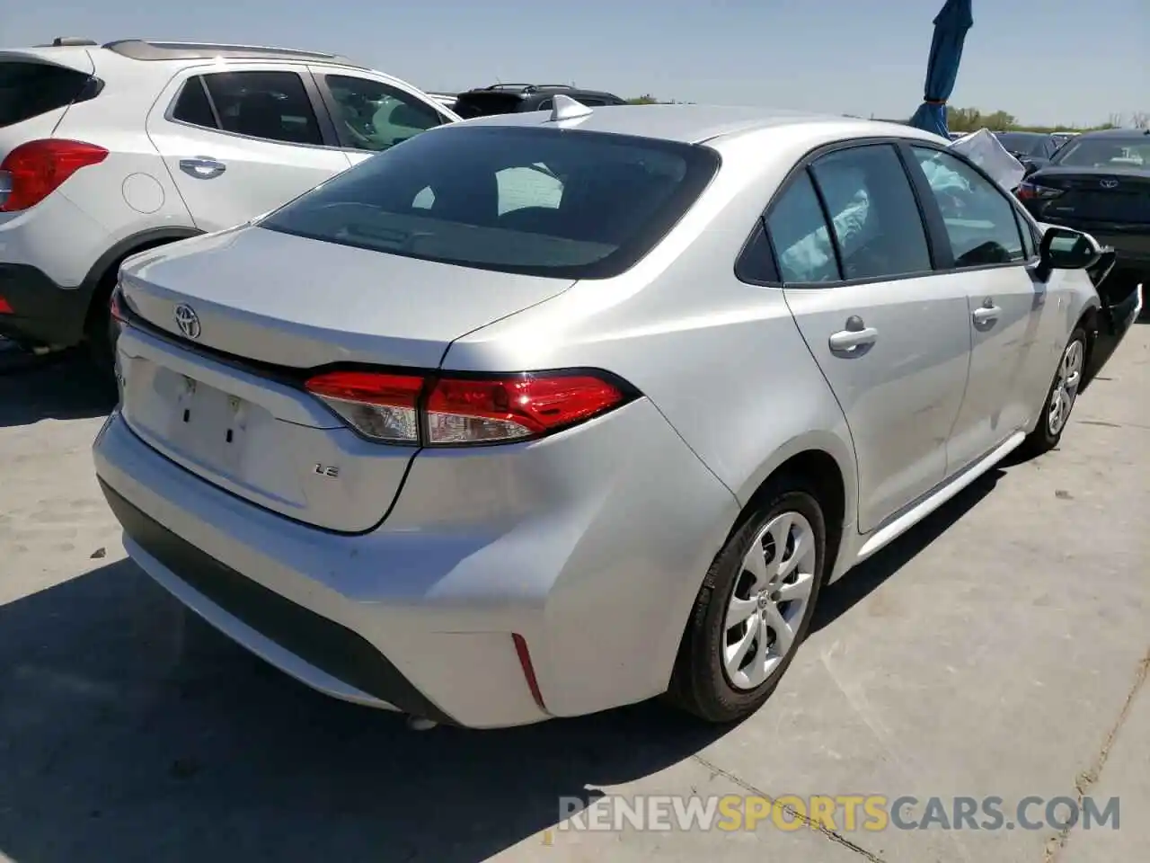 4 Photograph of a damaged car 5YFEPRAE3LP039689 TOYOTA COROLLA 2020