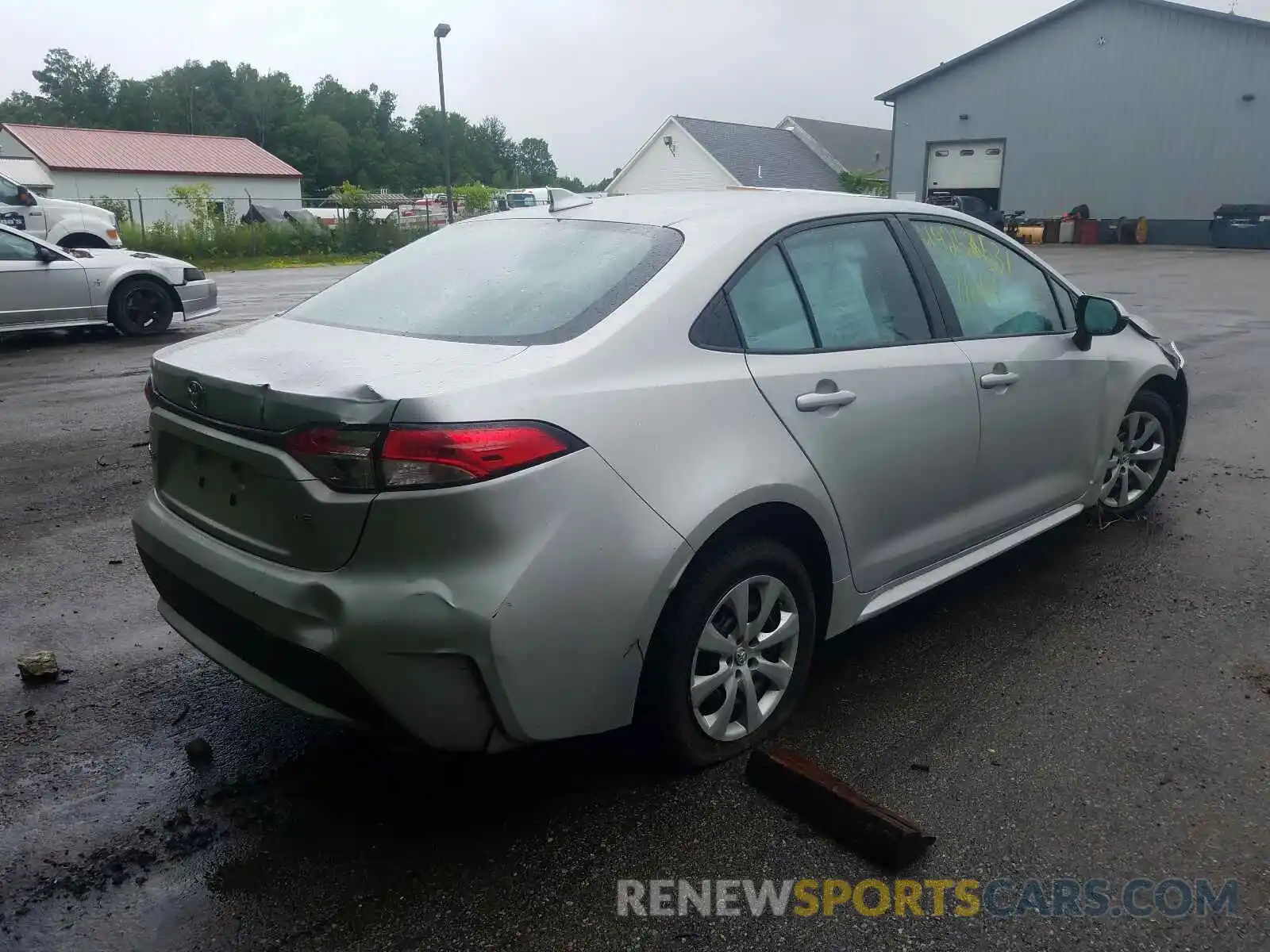 4 Photograph of a damaged car 5YFEPRAE3LP039868 TOYOTA COROLLA 2020