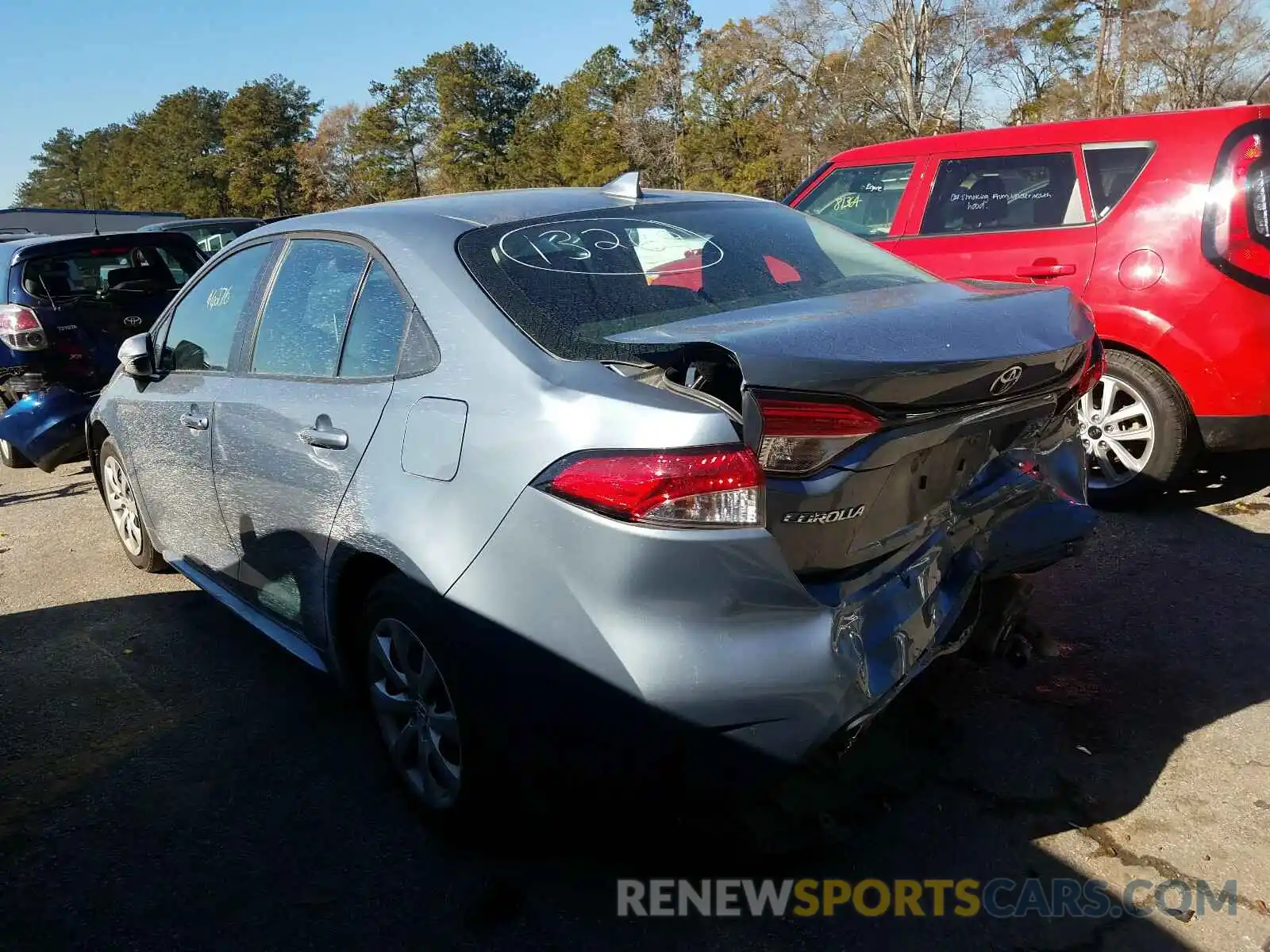 3 Photograph of a damaged car 5YFEPRAE3LP043287 TOYOTA COROLLA 2020