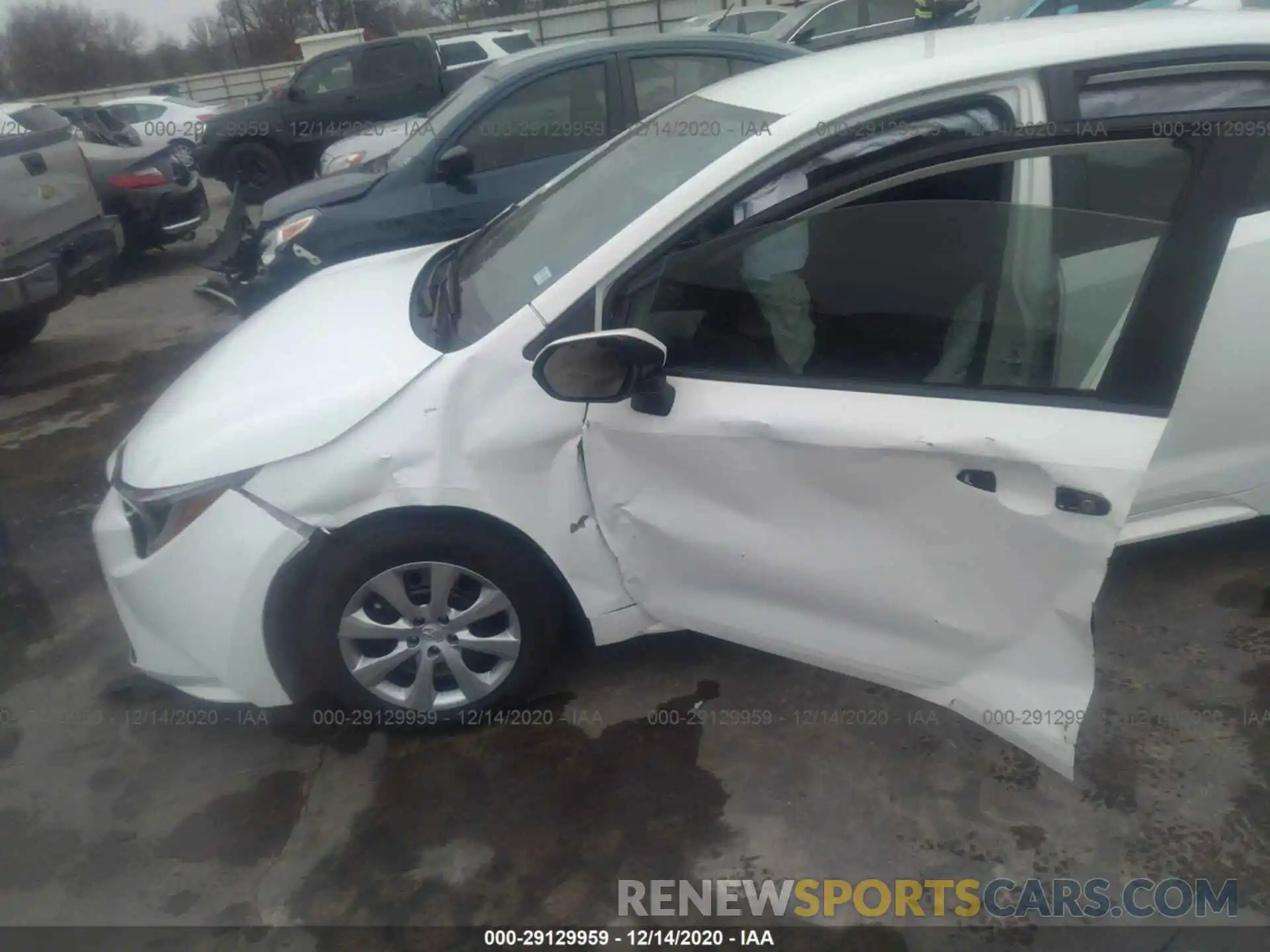 6 Photograph of a damaged car 5YFEPRAE3LP044052 TOYOTA COROLLA 2020