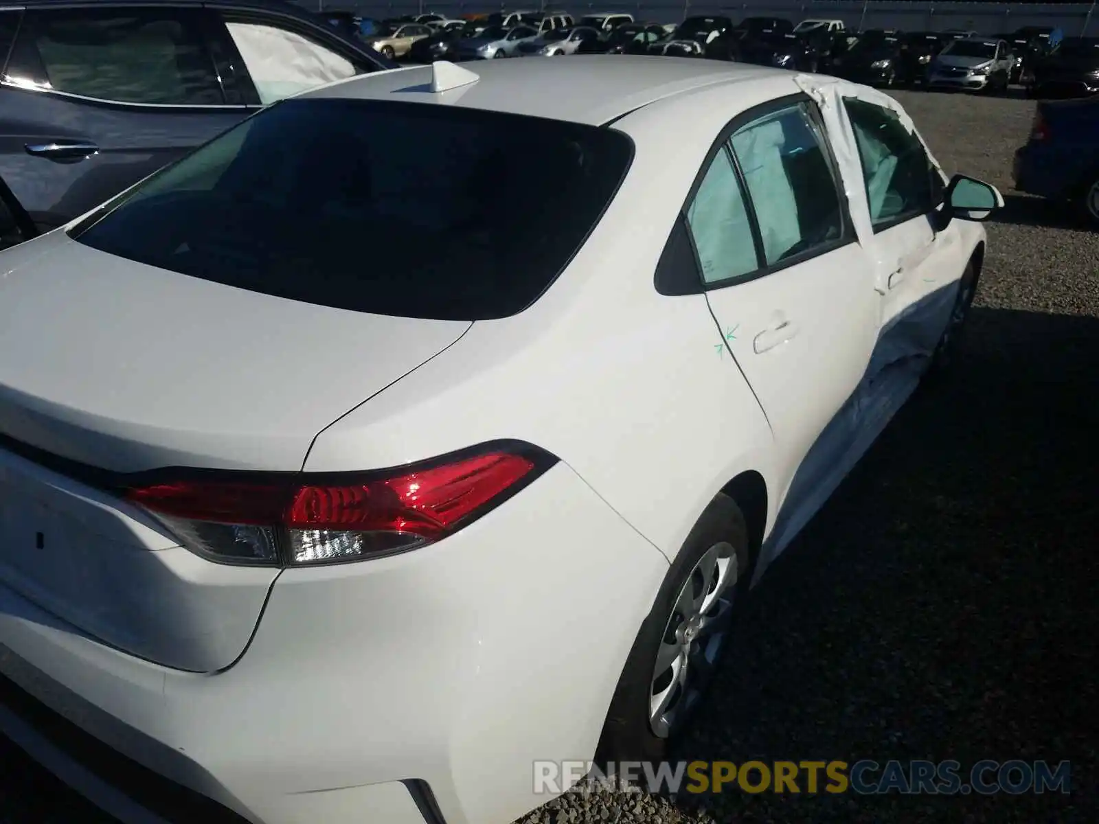 4 Photograph of a damaged car 5YFEPRAE3LP045475 TOYOTA COROLLA 2020