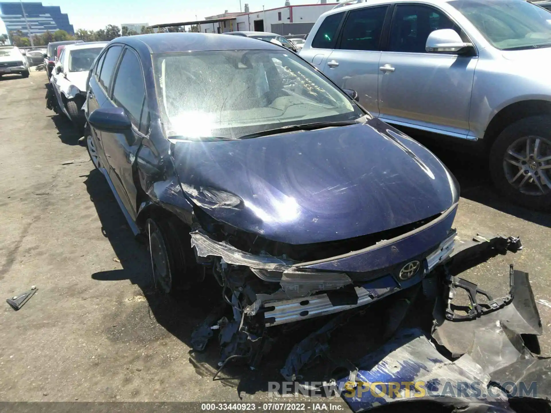 1 Photograph of a damaged car 5YFEPRAE3LP045833 TOYOTA COROLLA 2020