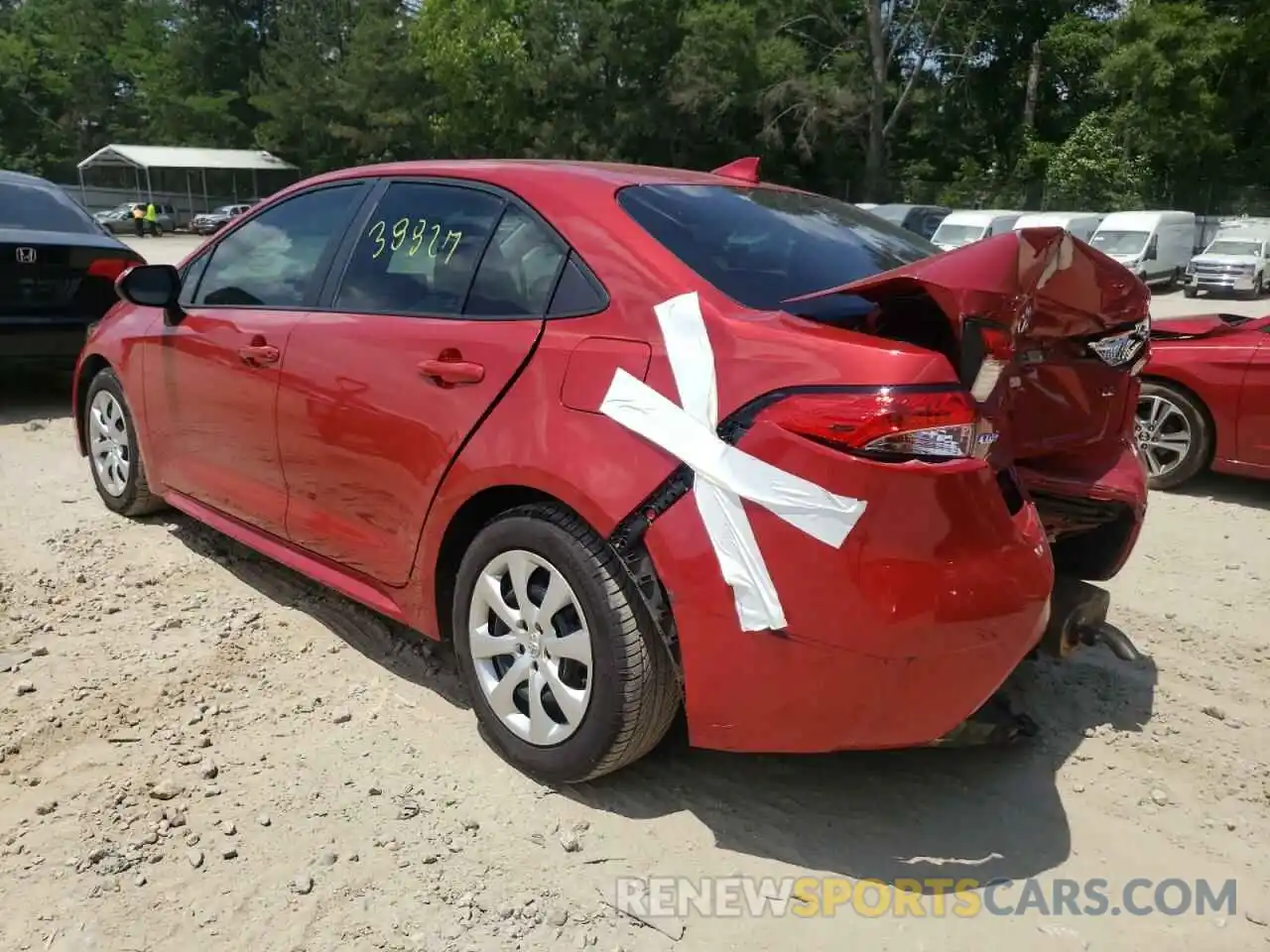 3 Photograph of a damaged car 5YFEPRAE3LP046268 TOYOTA COROLLA 2020