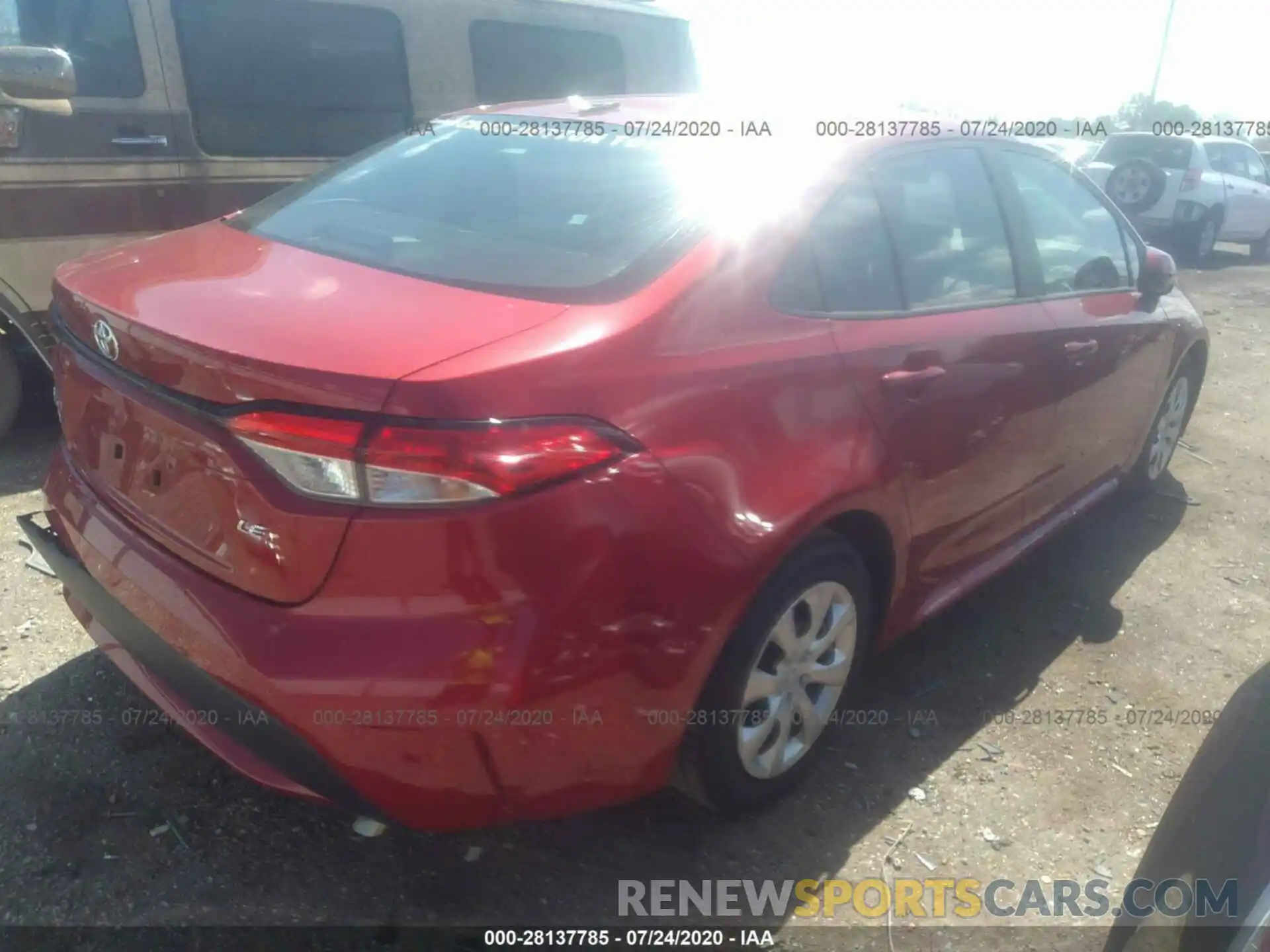 4 Photograph of a damaged car 5YFEPRAE3LP047095 TOYOTA COROLLA 2020