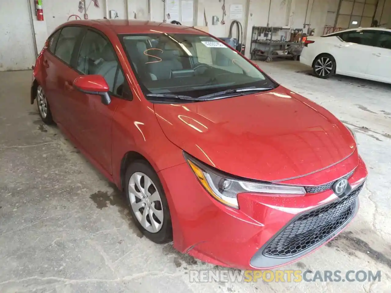 1 Photograph of a damaged car 5YFEPRAE3LP048053 TOYOTA COROLLA 2020