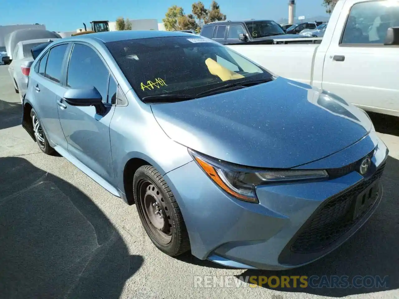 1 Photograph of a damaged car 5YFEPRAE3LP048800 TOYOTA COROLLA 2020