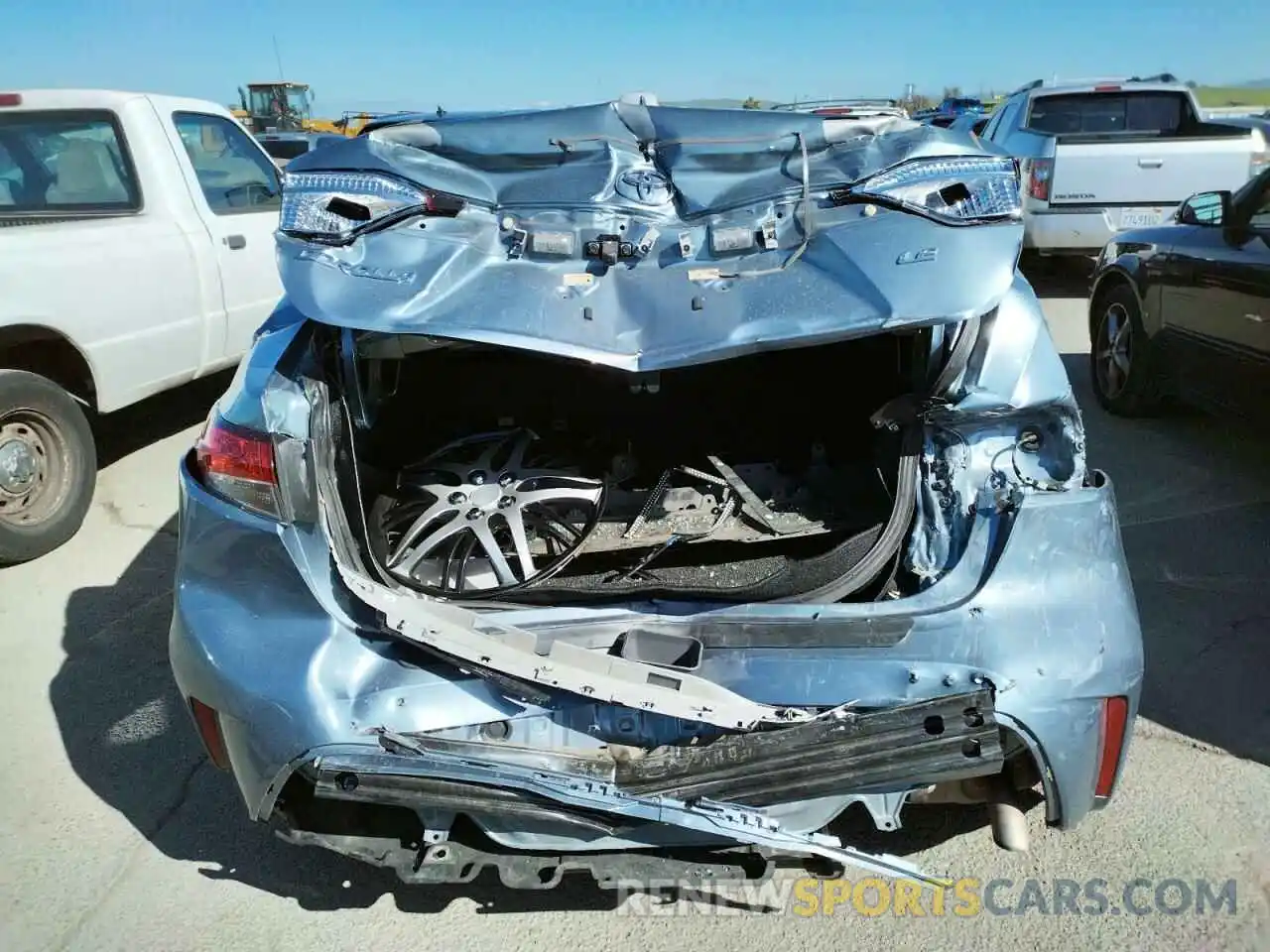 9 Photograph of a damaged car 5YFEPRAE3LP048800 TOYOTA COROLLA 2020