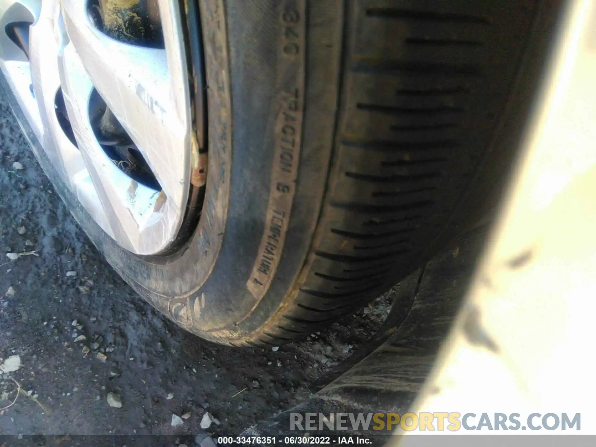 14 Photograph of a damaged car 5YFEPRAE3LP049350 TOYOTA COROLLA 2020