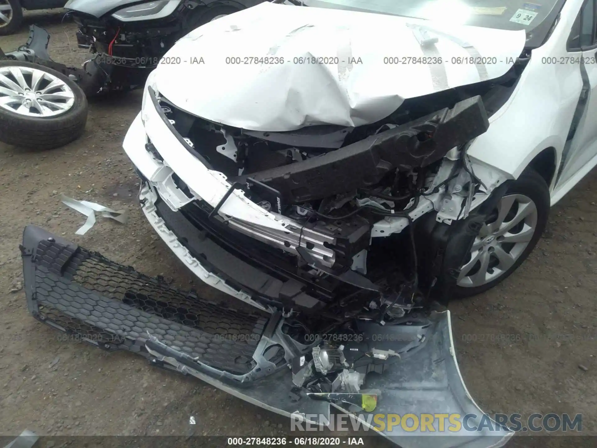 6 Photograph of a damaged car 5YFEPRAE3LP050921 TOYOTA COROLLA 2020