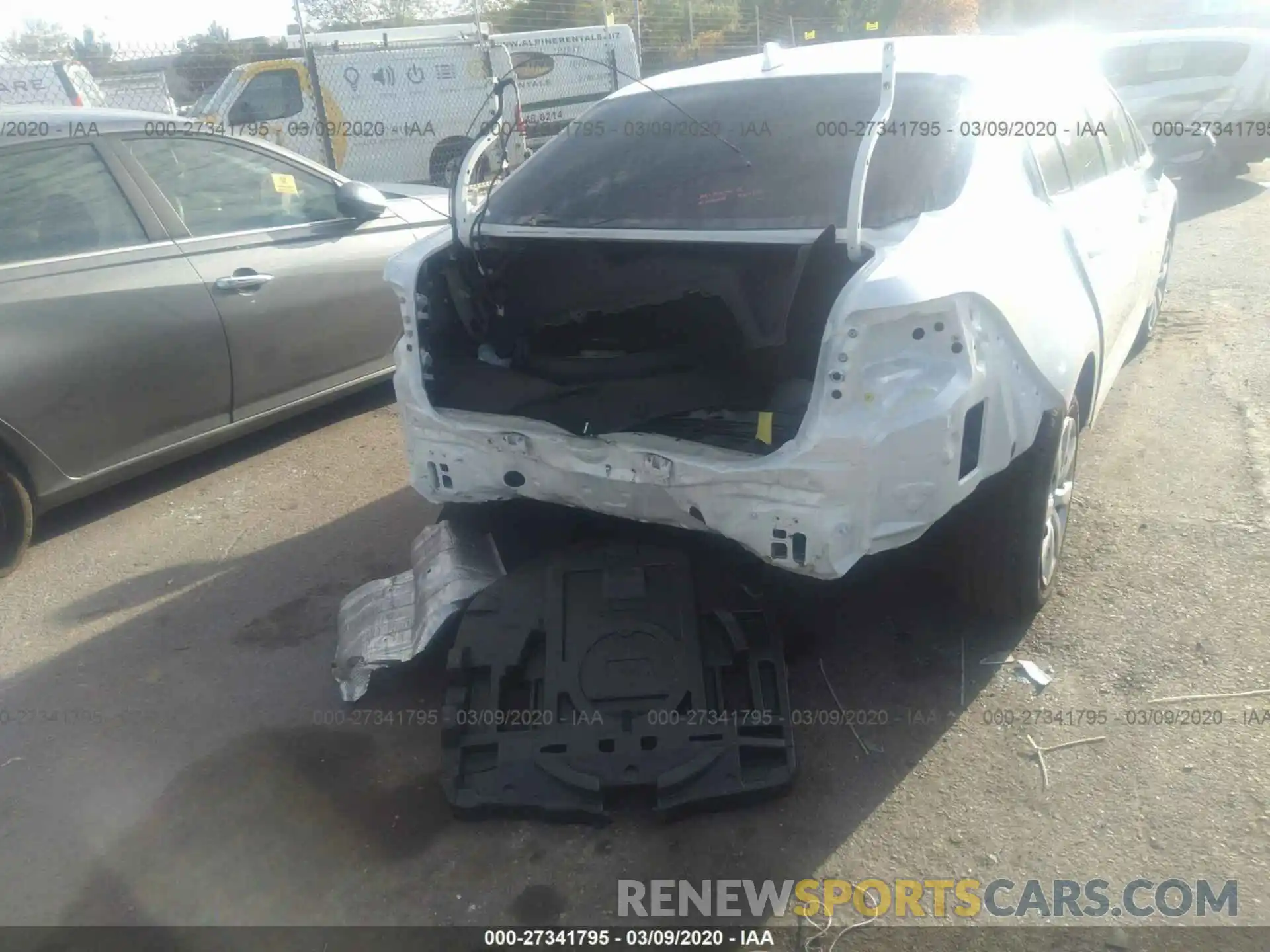 6 Photograph of a damaged car 5YFEPRAE3LP056234 TOYOTA COROLLA 2020