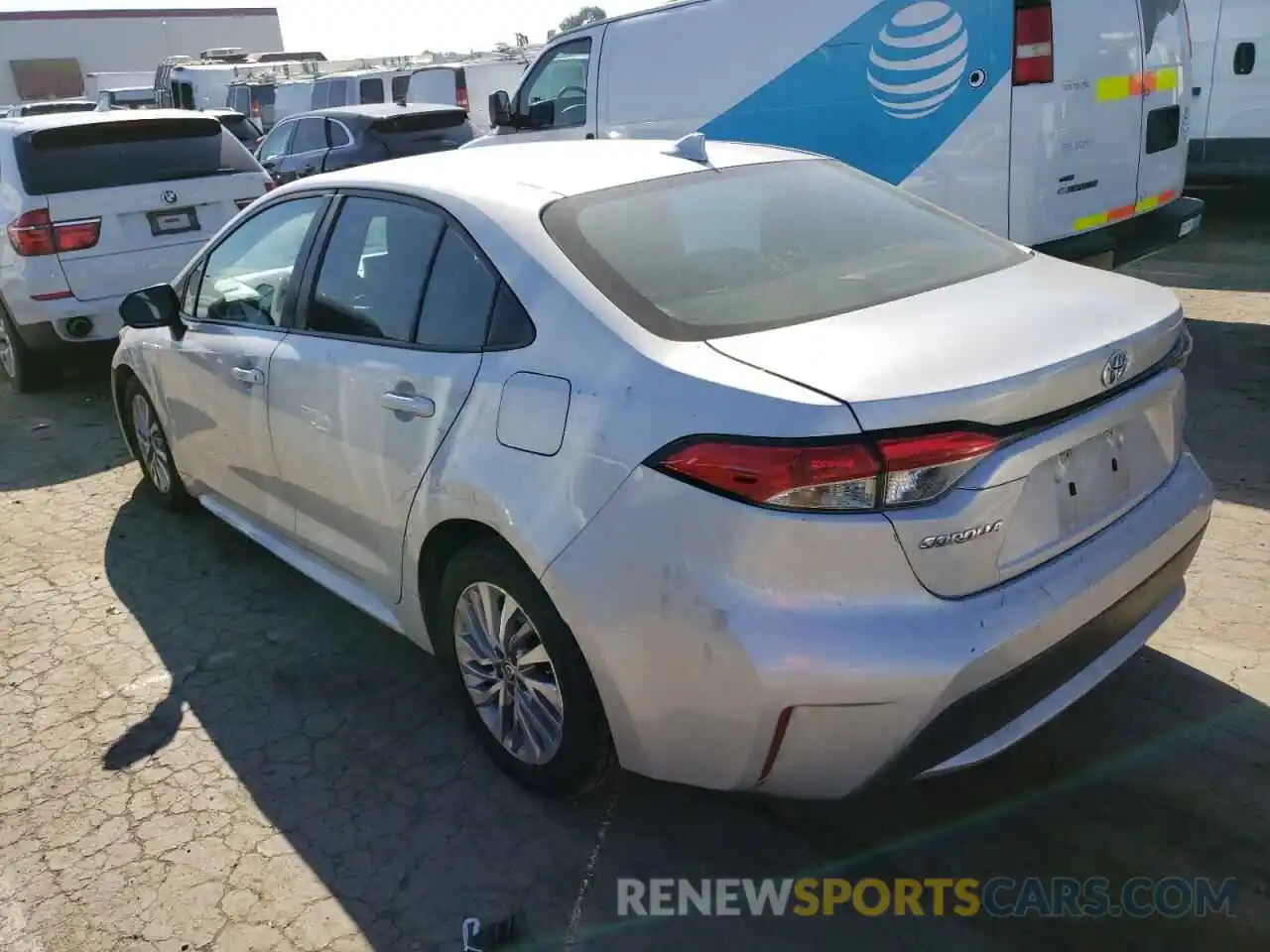 3 Photograph of a damaged car 5YFEPRAE3LP056279 TOYOTA COROLLA 2020