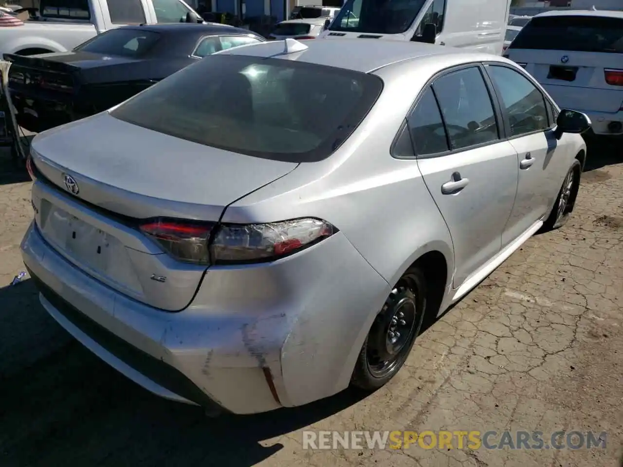 4 Photograph of a damaged car 5YFEPRAE3LP056279 TOYOTA COROLLA 2020