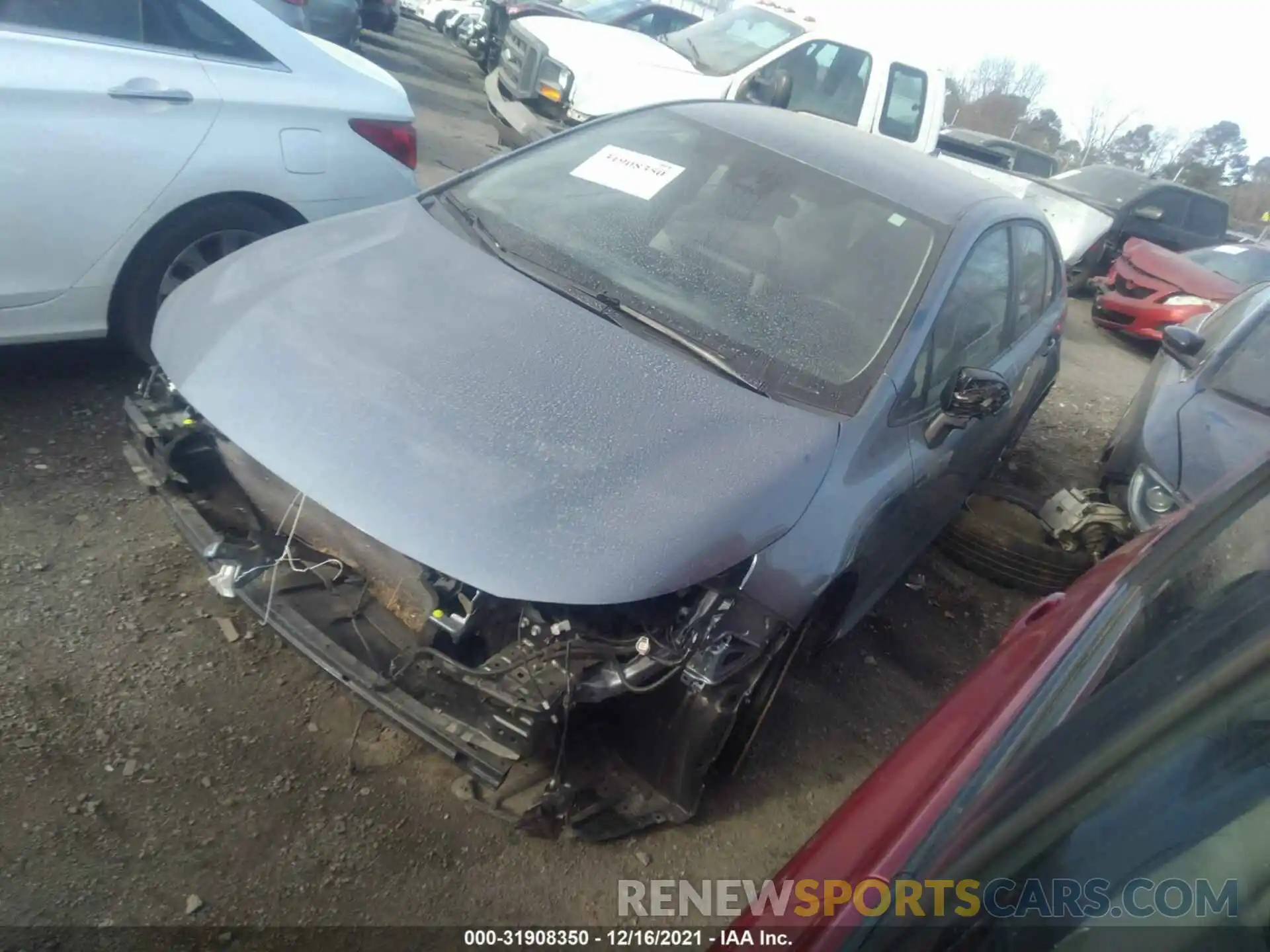 2 Photograph of a damaged car 5YFEPRAE3LP059120 TOYOTA COROLLA 2020