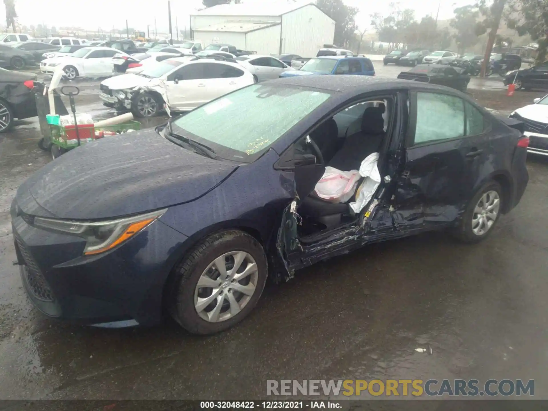 2 Photograph of a damaged car 5YFEPRAE3LP061742 TOYOTA COROLLA 2020