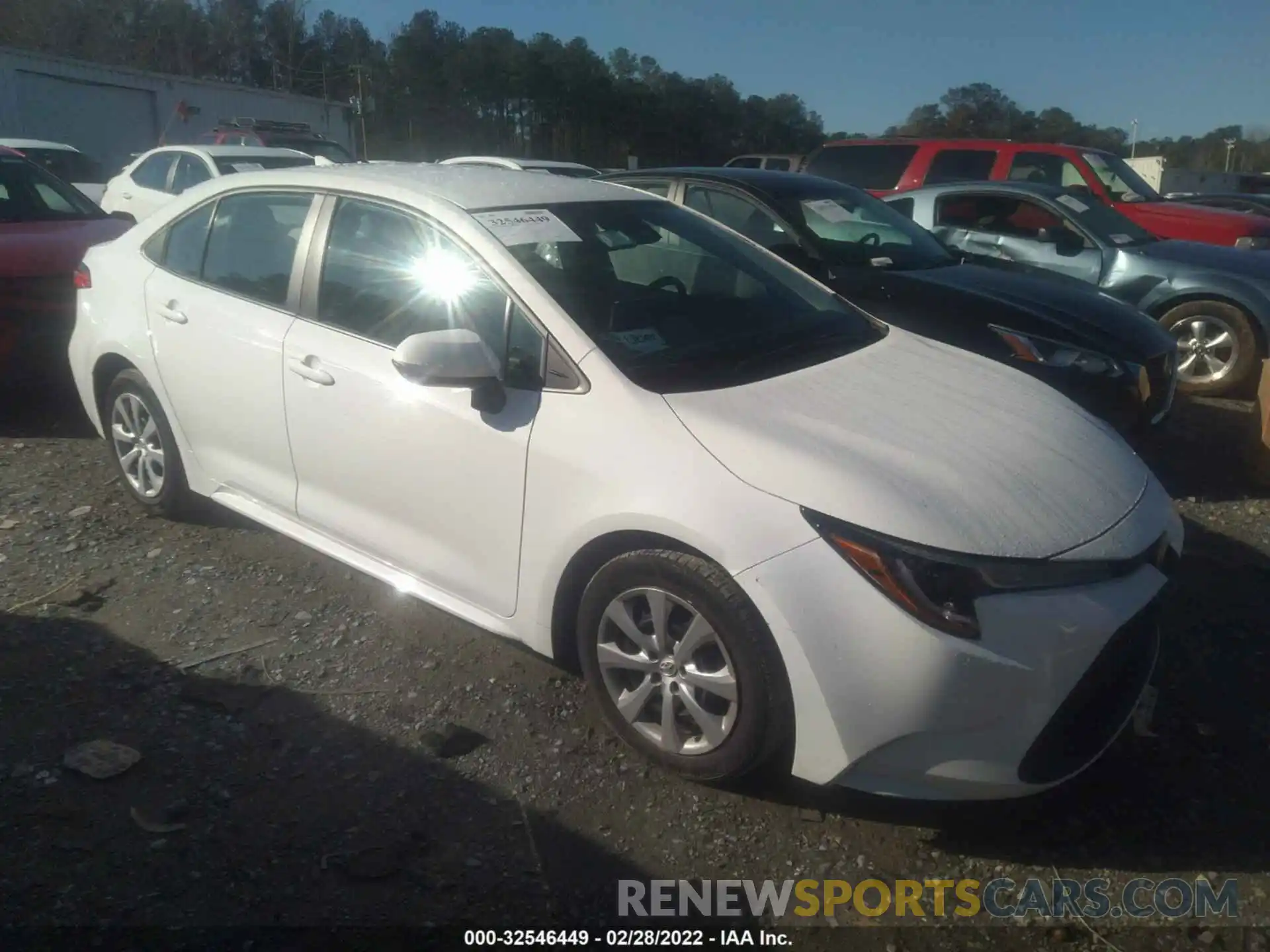 1 Photograph of a damaged car 5YFEPRAE3LP062048 TOYOTA COROLLA 2020