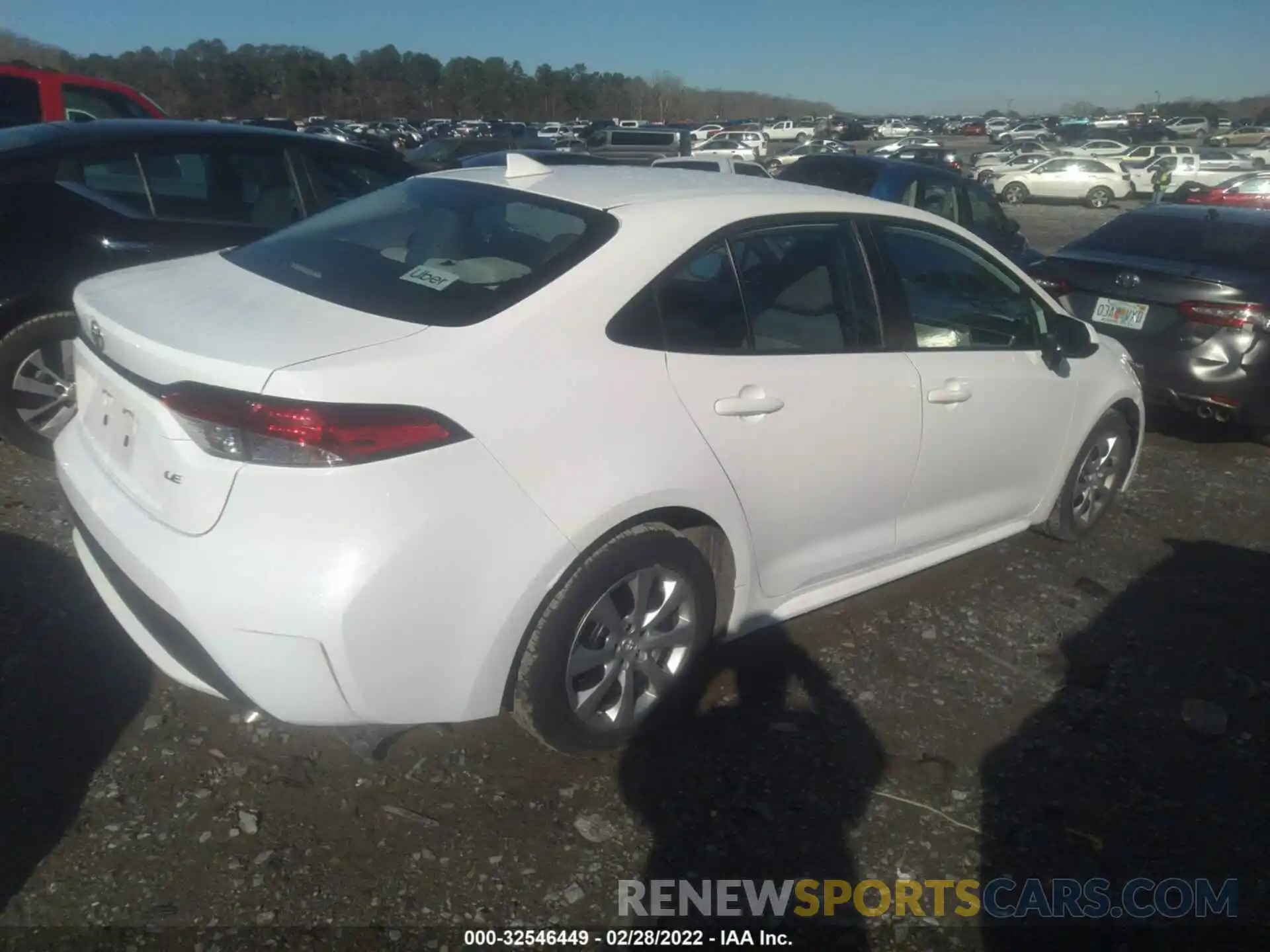 4 Photograph of a damaged car 5YFEPRAE3LP062048 TOYOTA COROLLA 2020