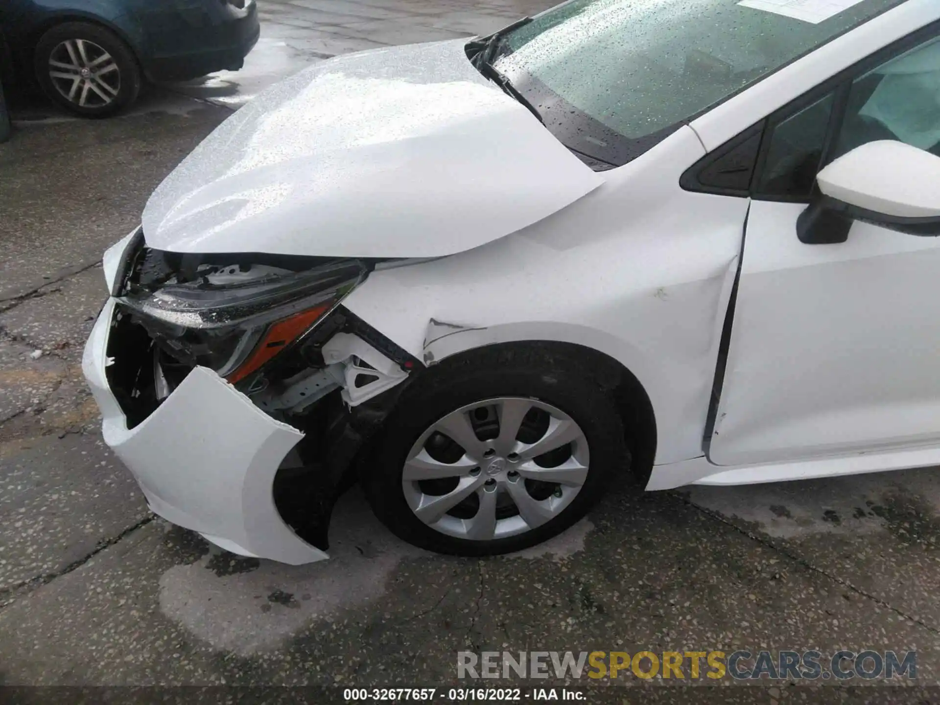 6 Photograph of a damaged car 5YFEPRAE3LP062521 TOYOTA COROLLA 2020