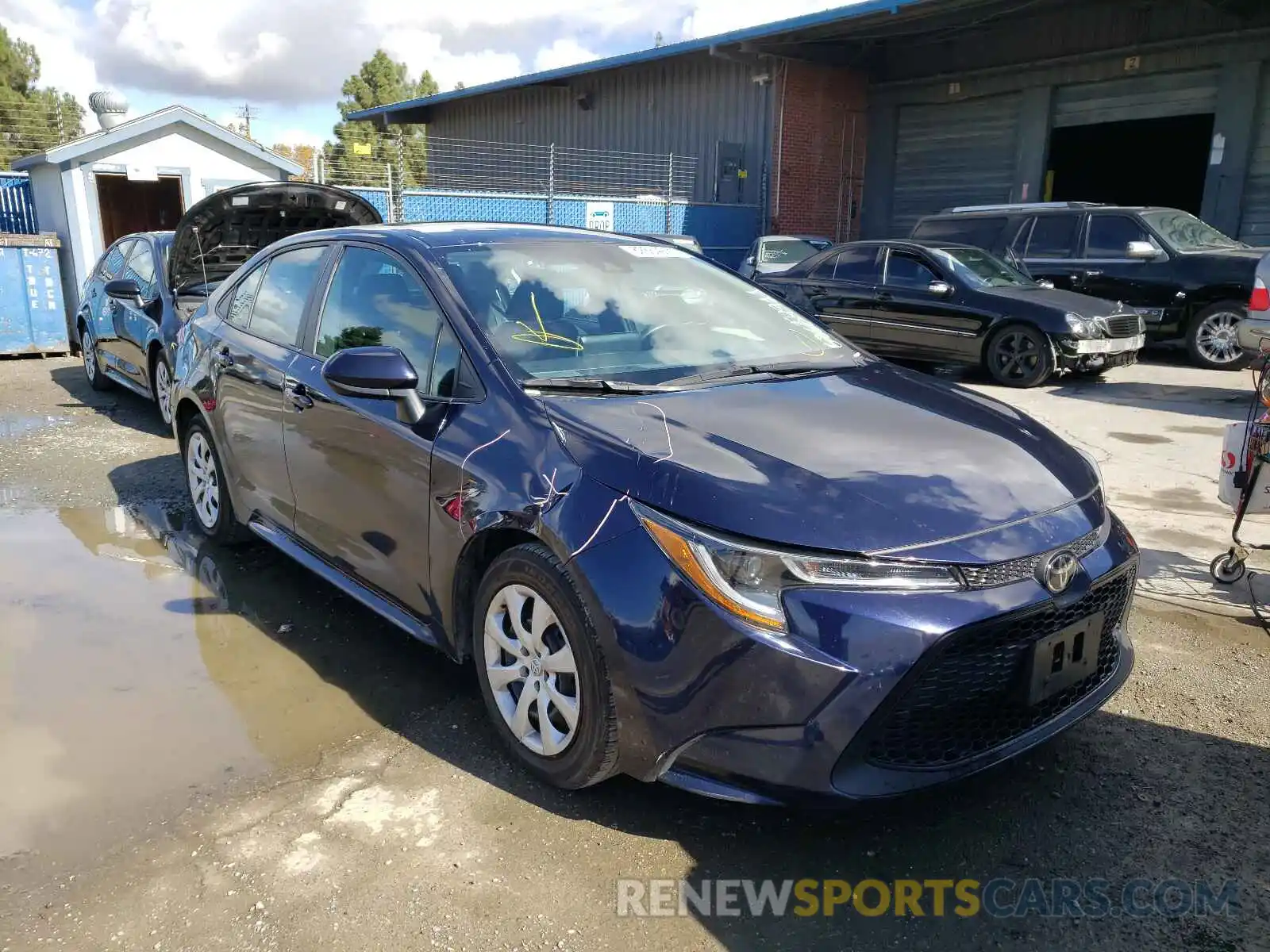 1 Photograph of a damaged car 5YFEPRAE3LP062812 TOYOTA COROLLA 2020