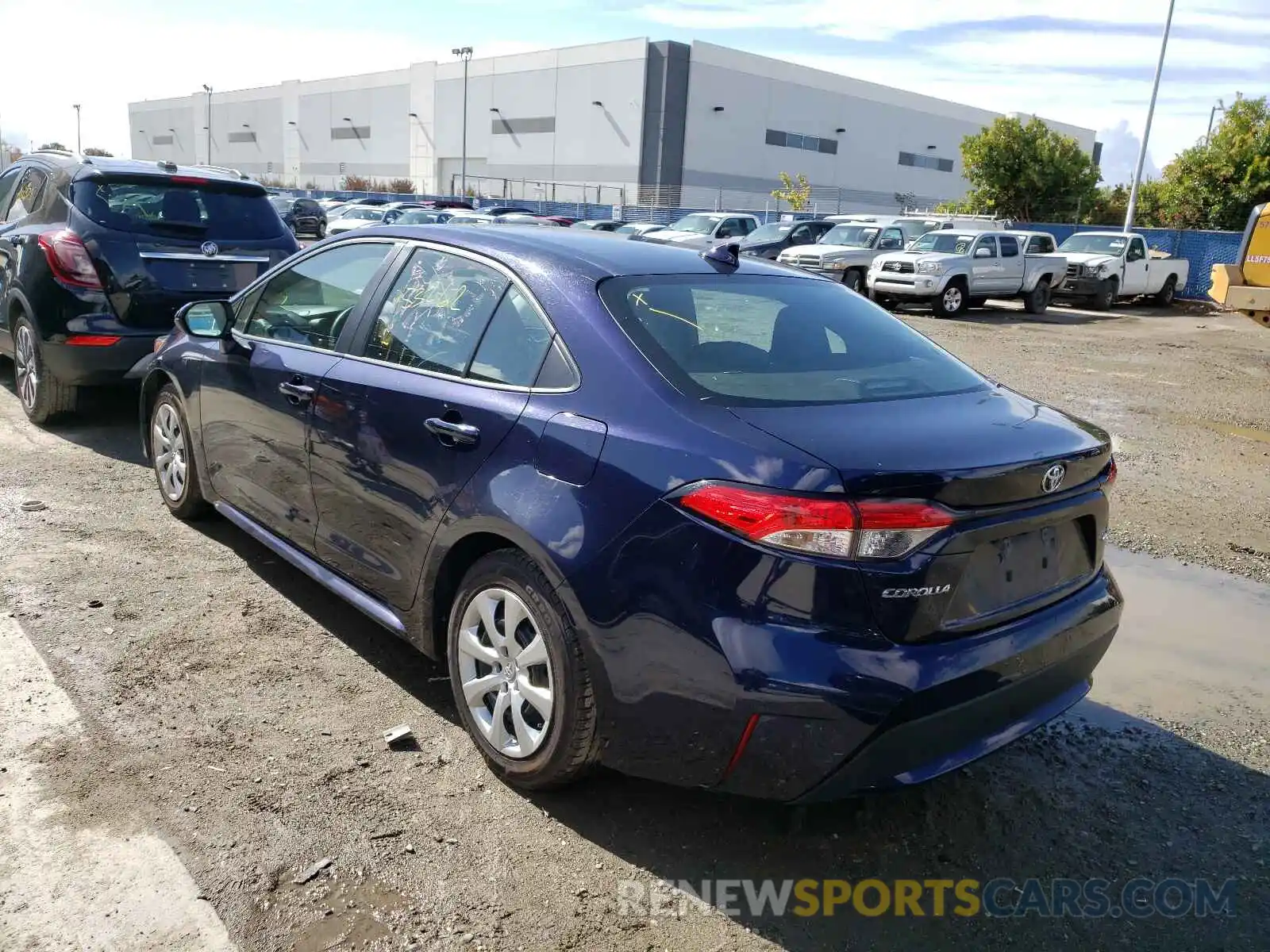 3 Photograph of a damaged car 5YFEPRAE3LP062812 TOYOTA COROLLA 2020