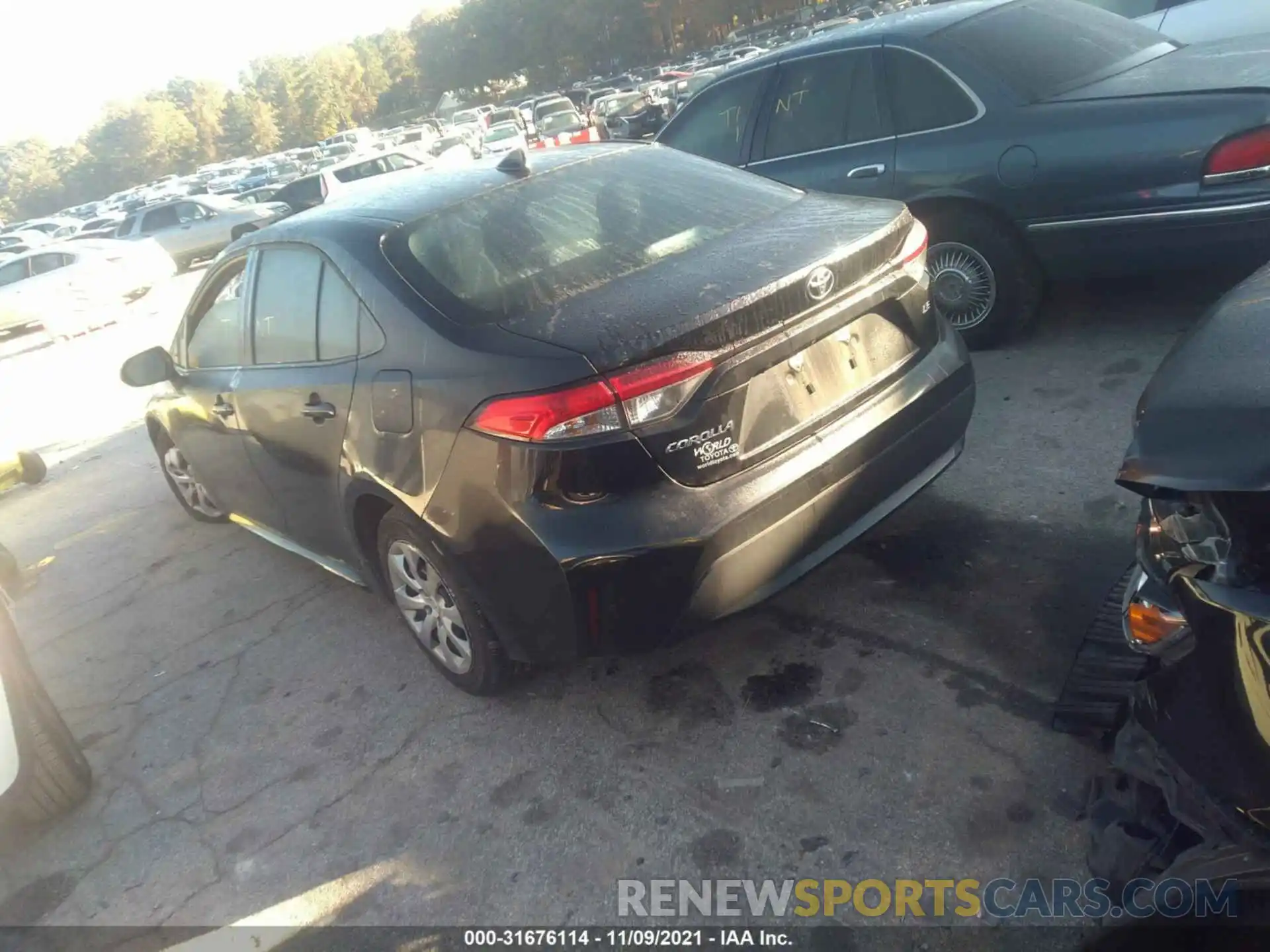 3 Photograph of a damaged car 5YFEPRAE3LP063281 TOYOTA COROLLA 2020