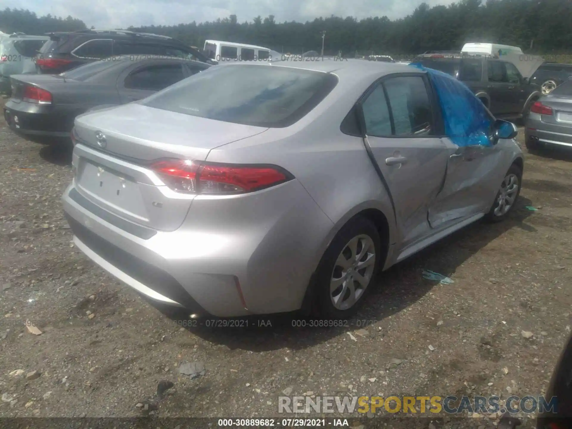 4 Photograph of a damaged car 5YFEPRAE3LP063863 TOYOTA COROLLA 2020