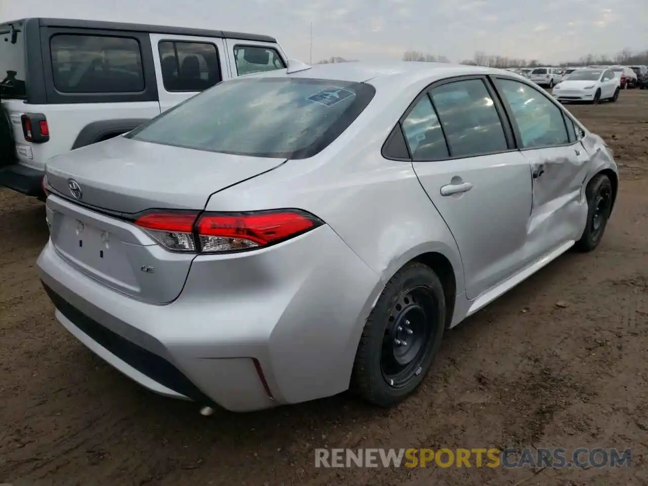 4 Photograph of a damaged car 5YFEPRAE3LP064155 TOYOTA COROLLA 2020