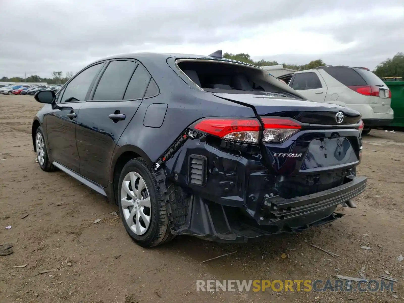 3 Photograph of a damaged car 5YFEPRAE3LP065502 TOYOTA COROLLA 2020