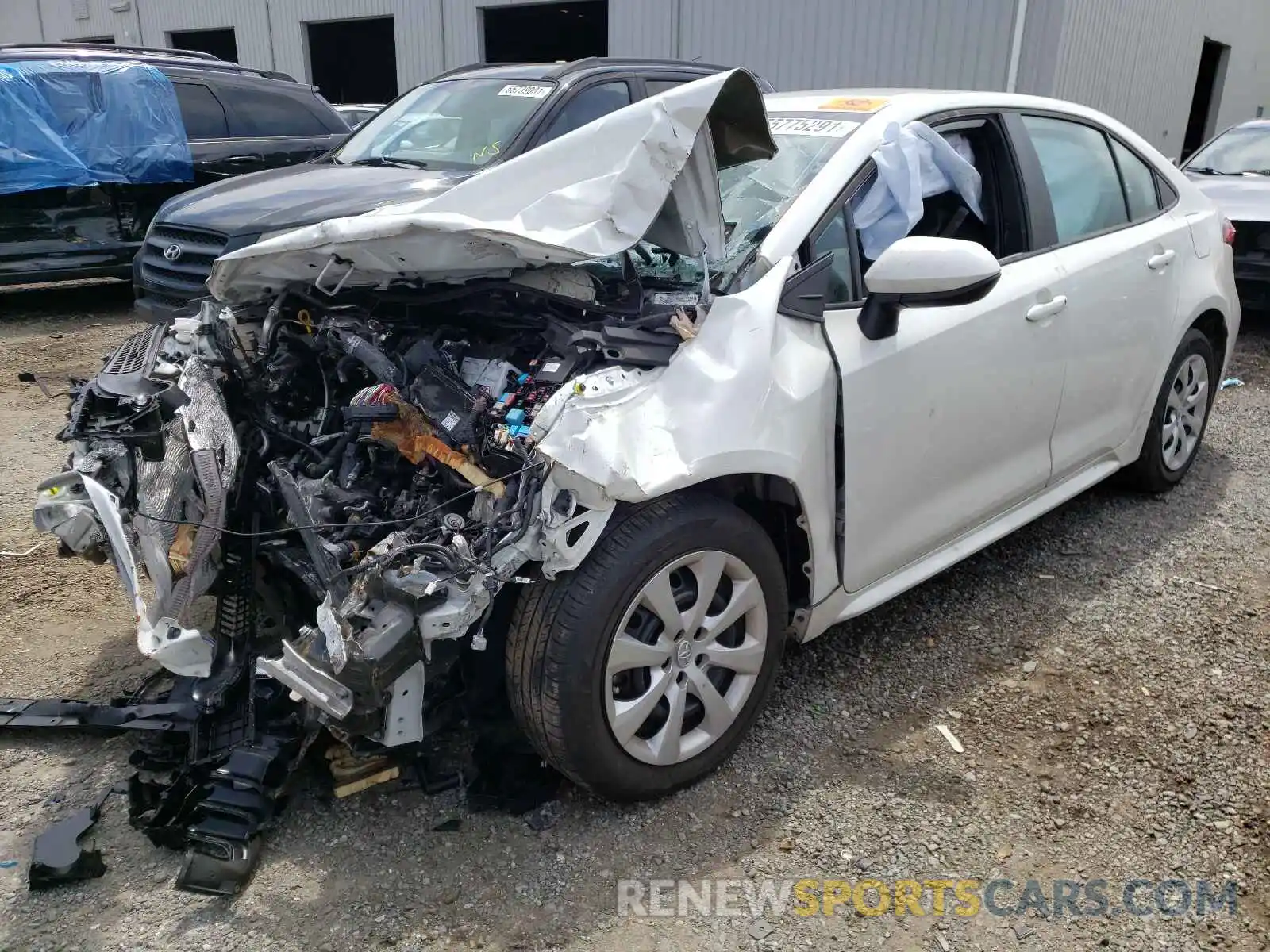 2 Photograph of a damaged car 5YFEPRAE3LP066665 TOYOTA COROLLA 2020