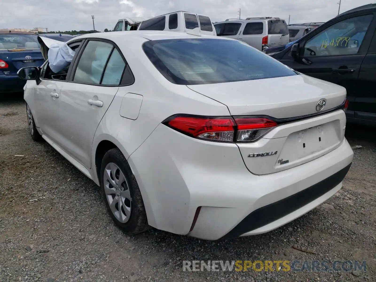 3 Photograph of a damaged car 5YFEPRAE3LP066665 TOYOTA COROLLA 2020