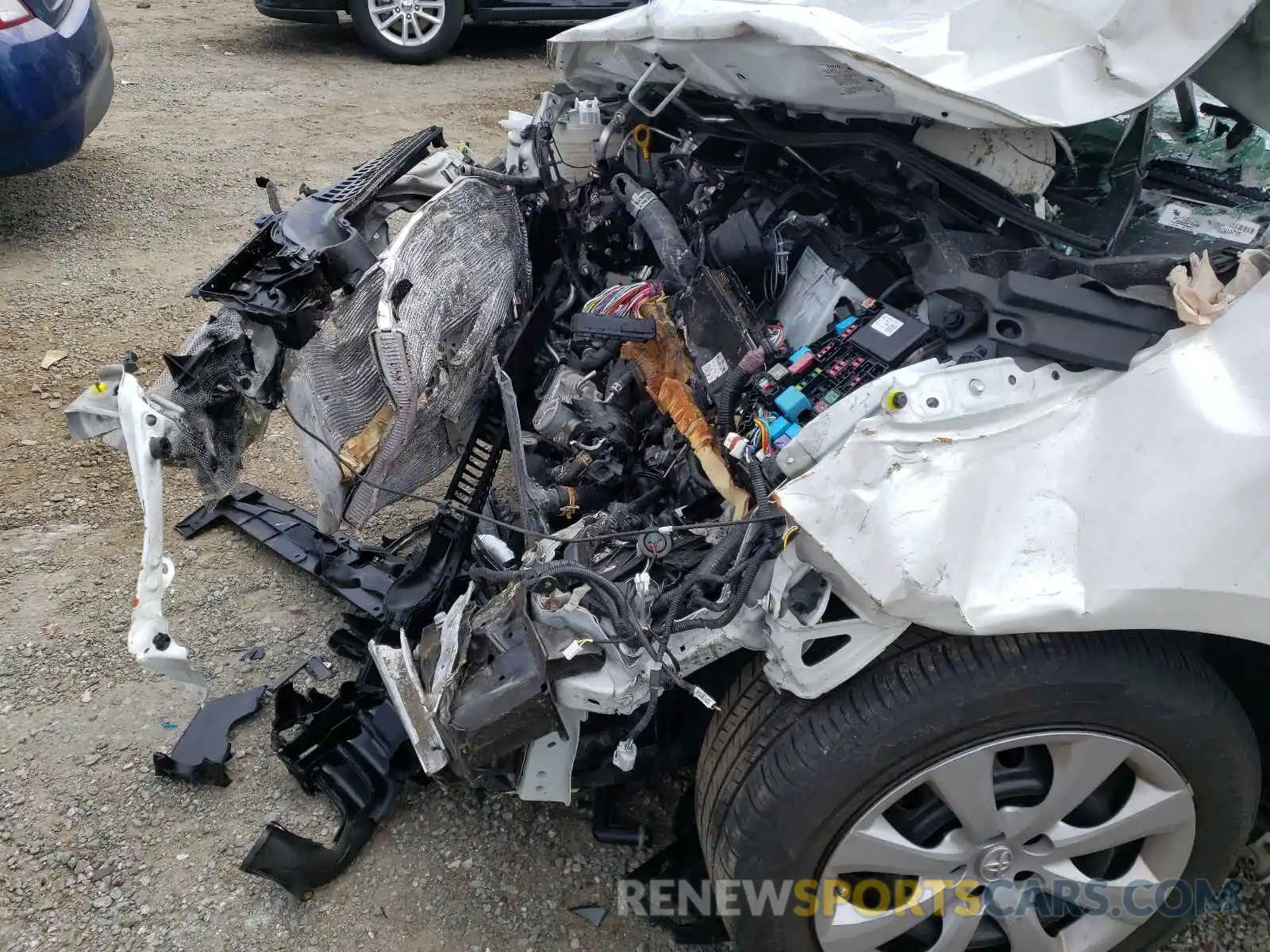 9 Photograph of a damaged car 5YFEPRAE3LP066665 TOYOTA COROLLA 2020