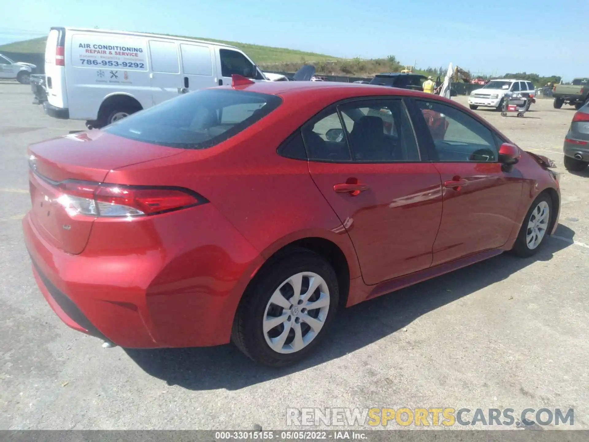 4 Photograph of a damaged car 5YFEPRAE3LP067251 TOYOTA COROLLA 2020