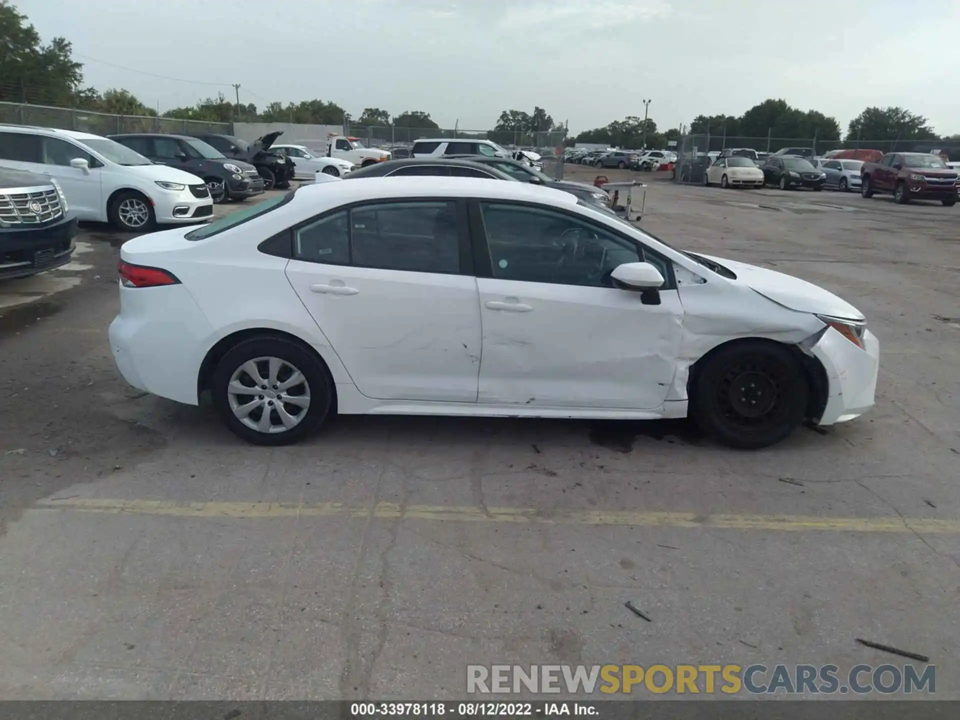 6 Photograph of a damaged car 5YFEPRAE3LP067556 TOYOTA COROLLA 2020