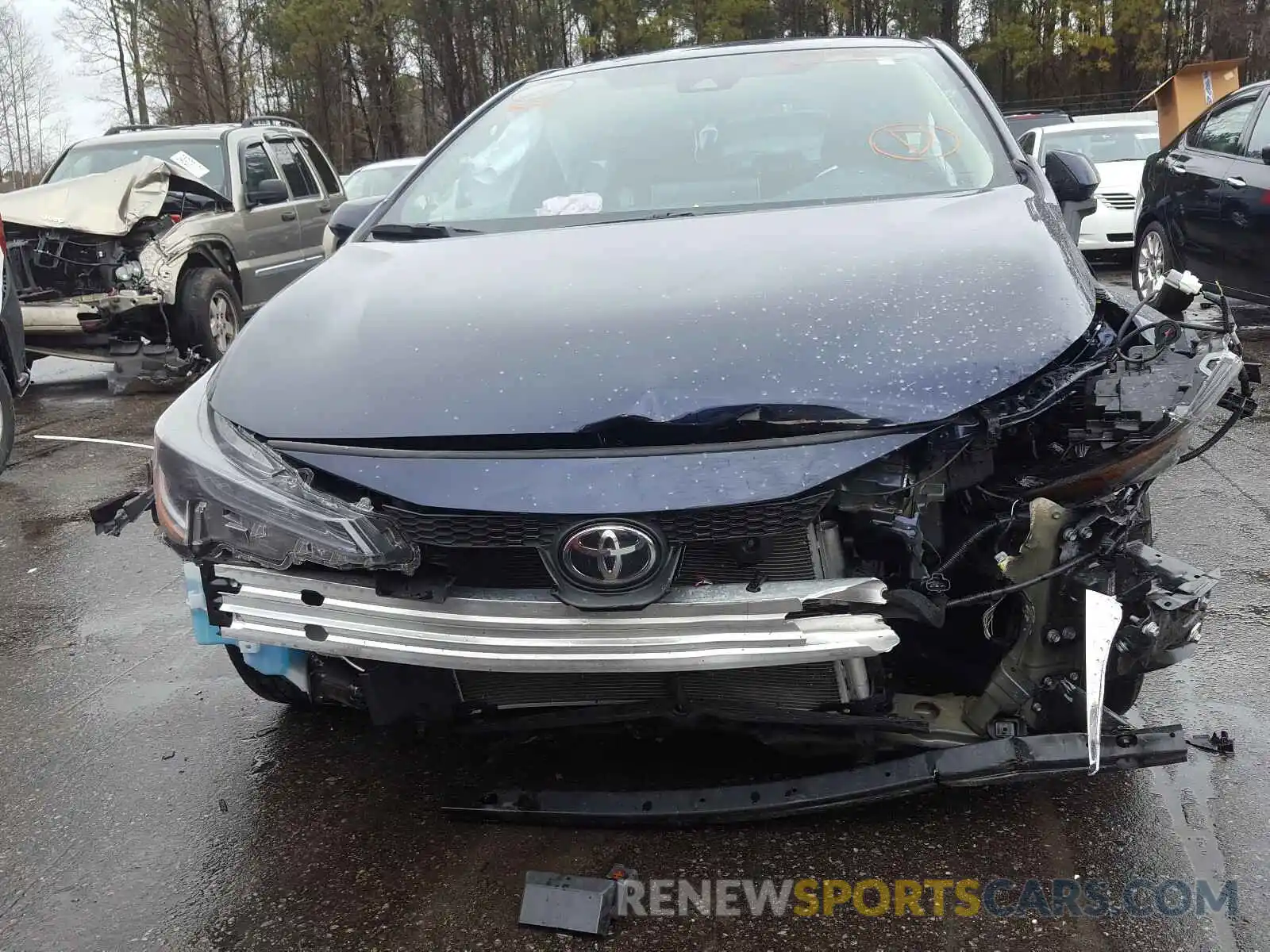 9 Photograph of a damaged car 5YFEPRAE3LP068593 TOYOTA COROLLA 2020