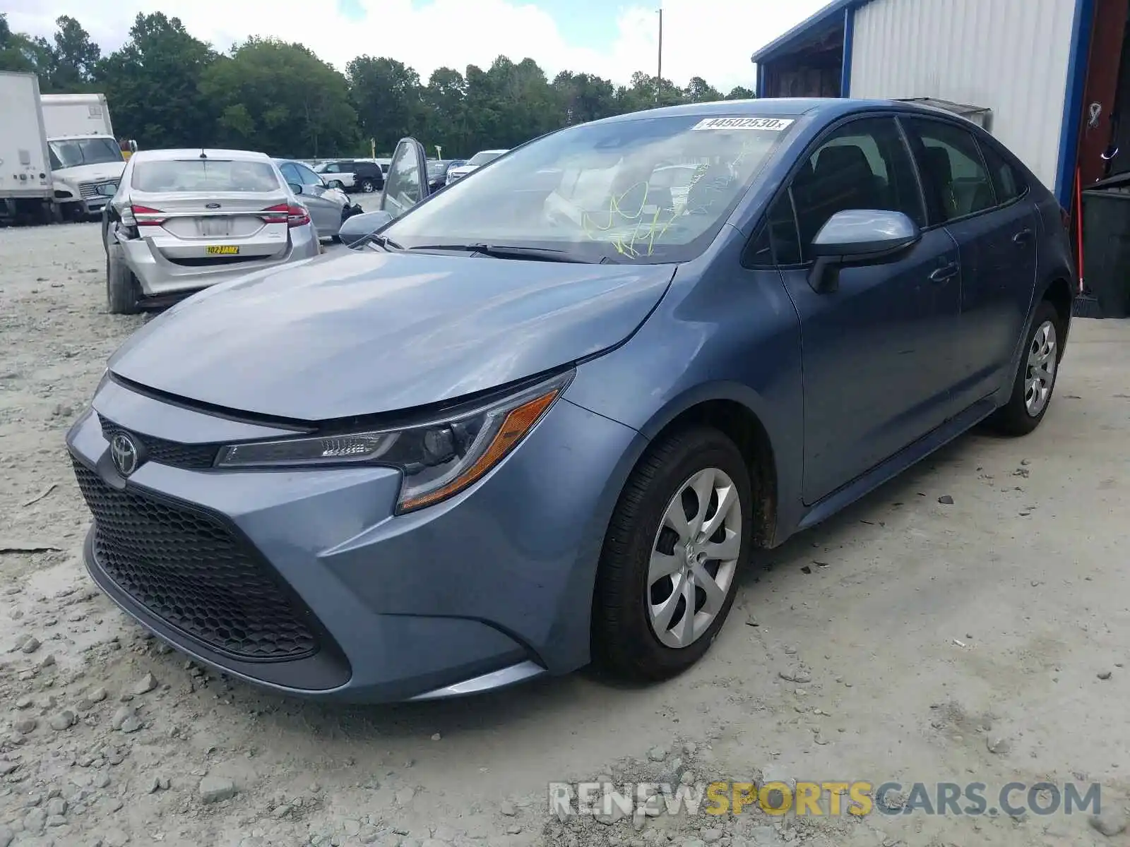 2 Photograph of a damaged car 5YFEPRAE3LP068870 TOYOTA COROLLA 2020