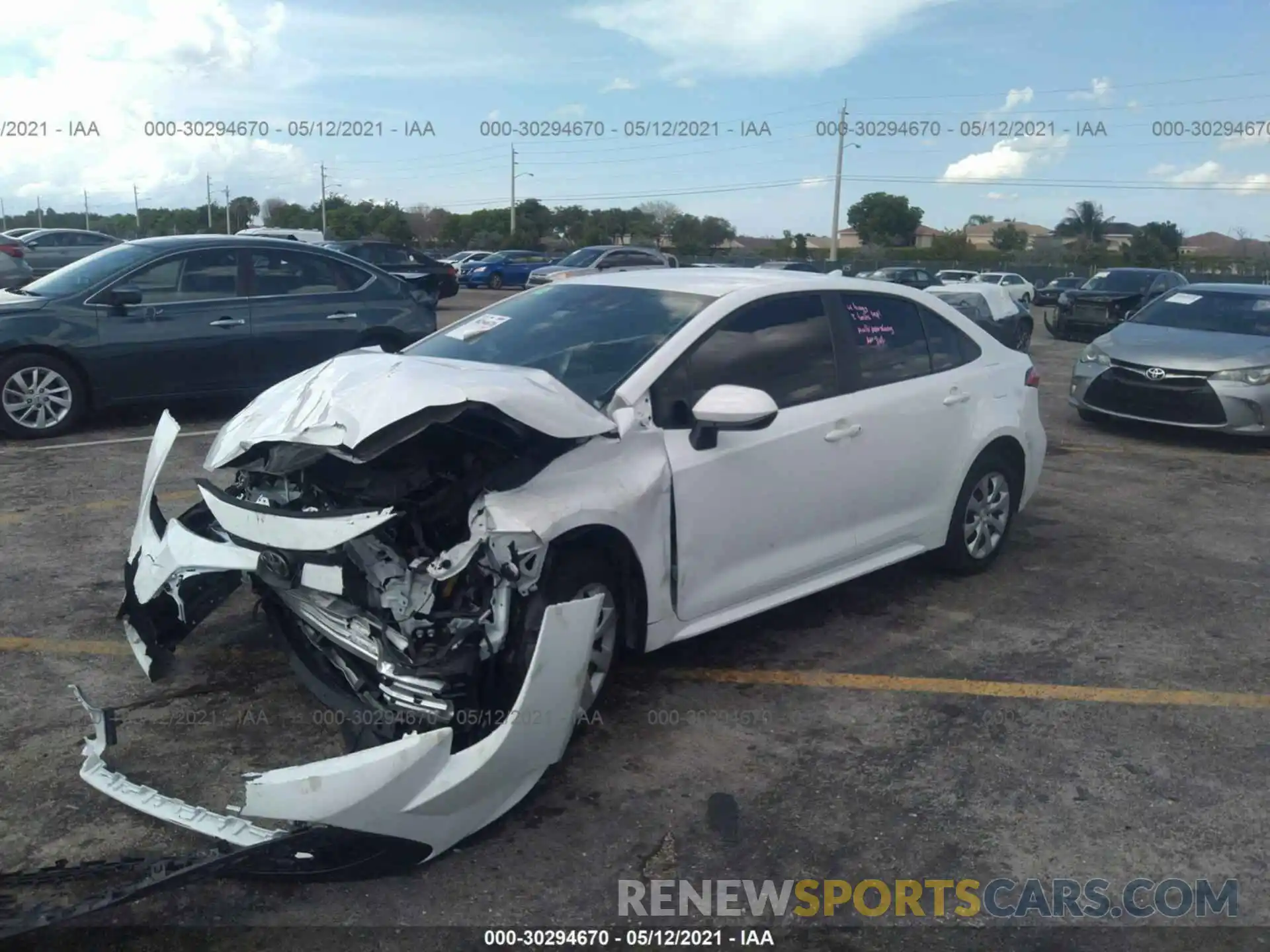 2 Фотография поврежденного автомобиля 5YFEPRAE3LP069890 TOYOTA COROLLA 2020